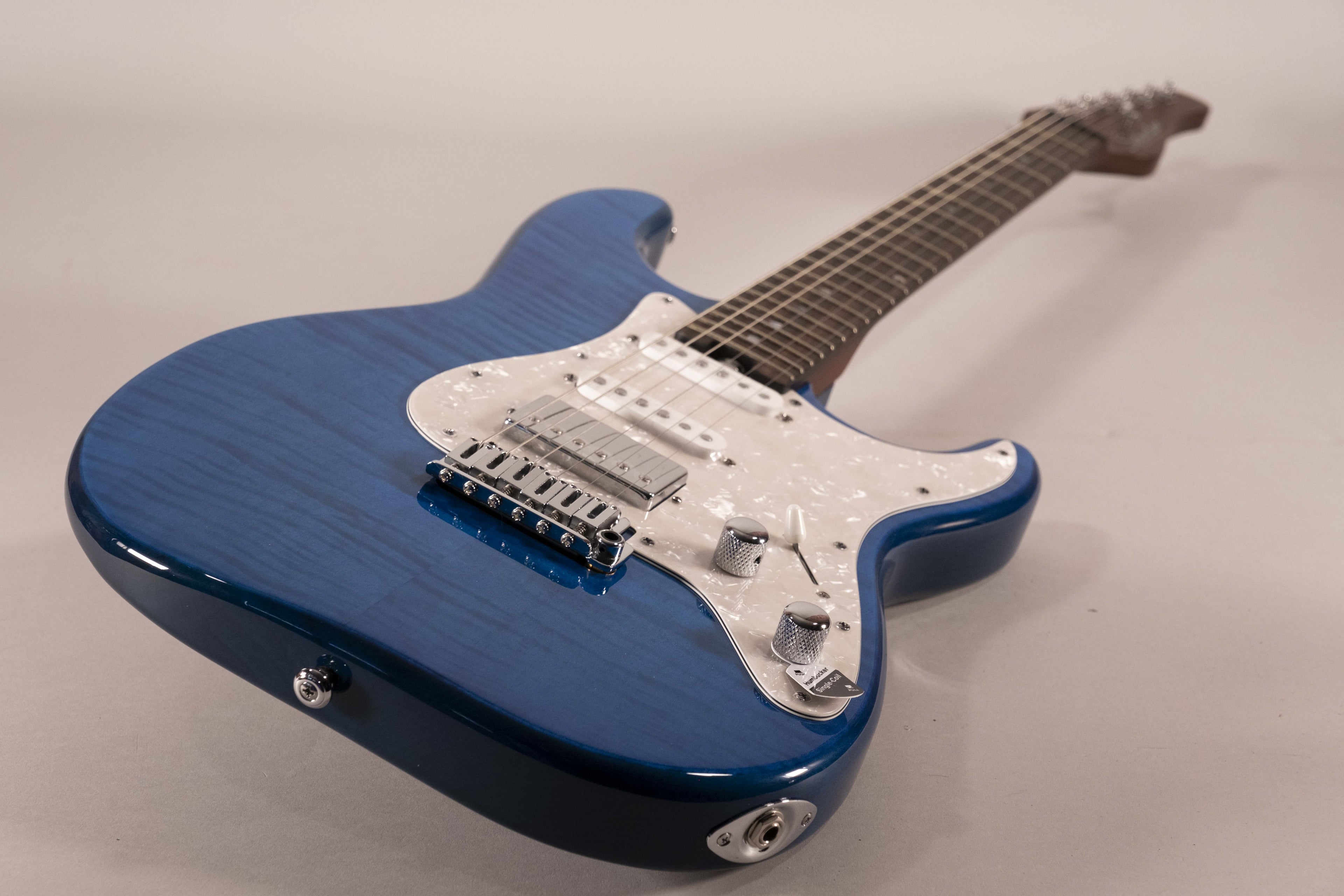 Schecter R66 Elite II Rosewood Traditional See-Thru Sky Blu