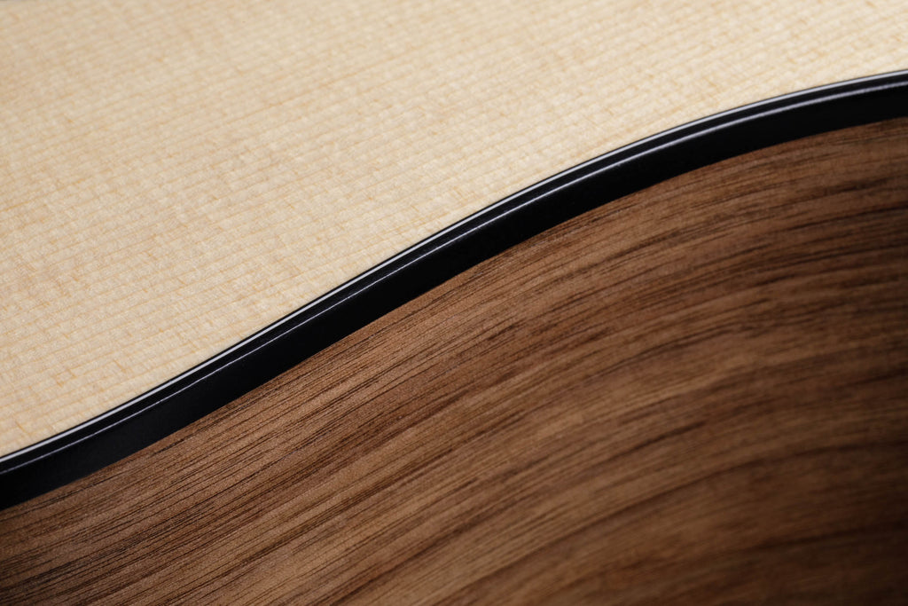 Taylor 150E Walnut Sitka