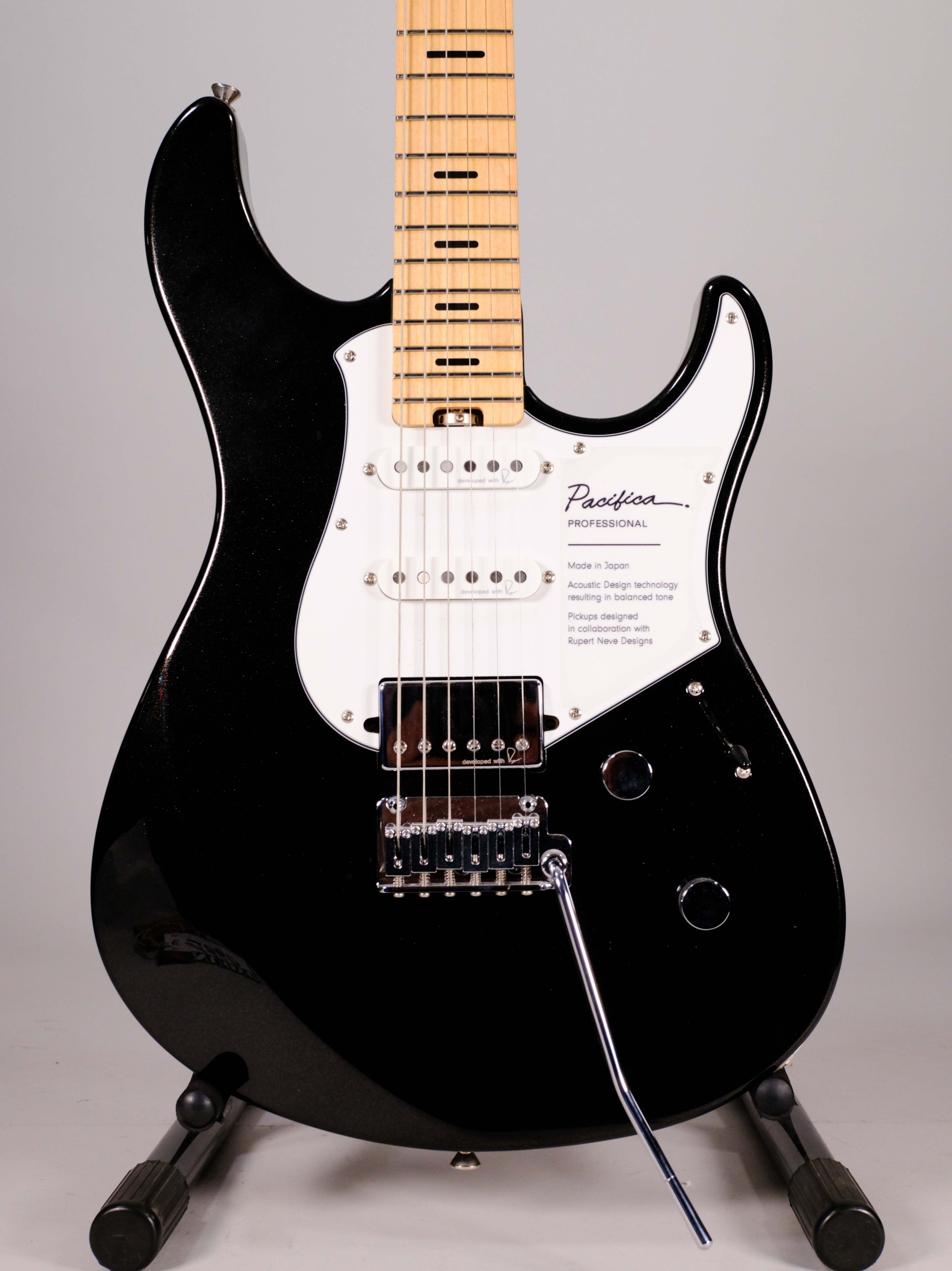 Yamaha Pacifica Professional Maple Black Metallic