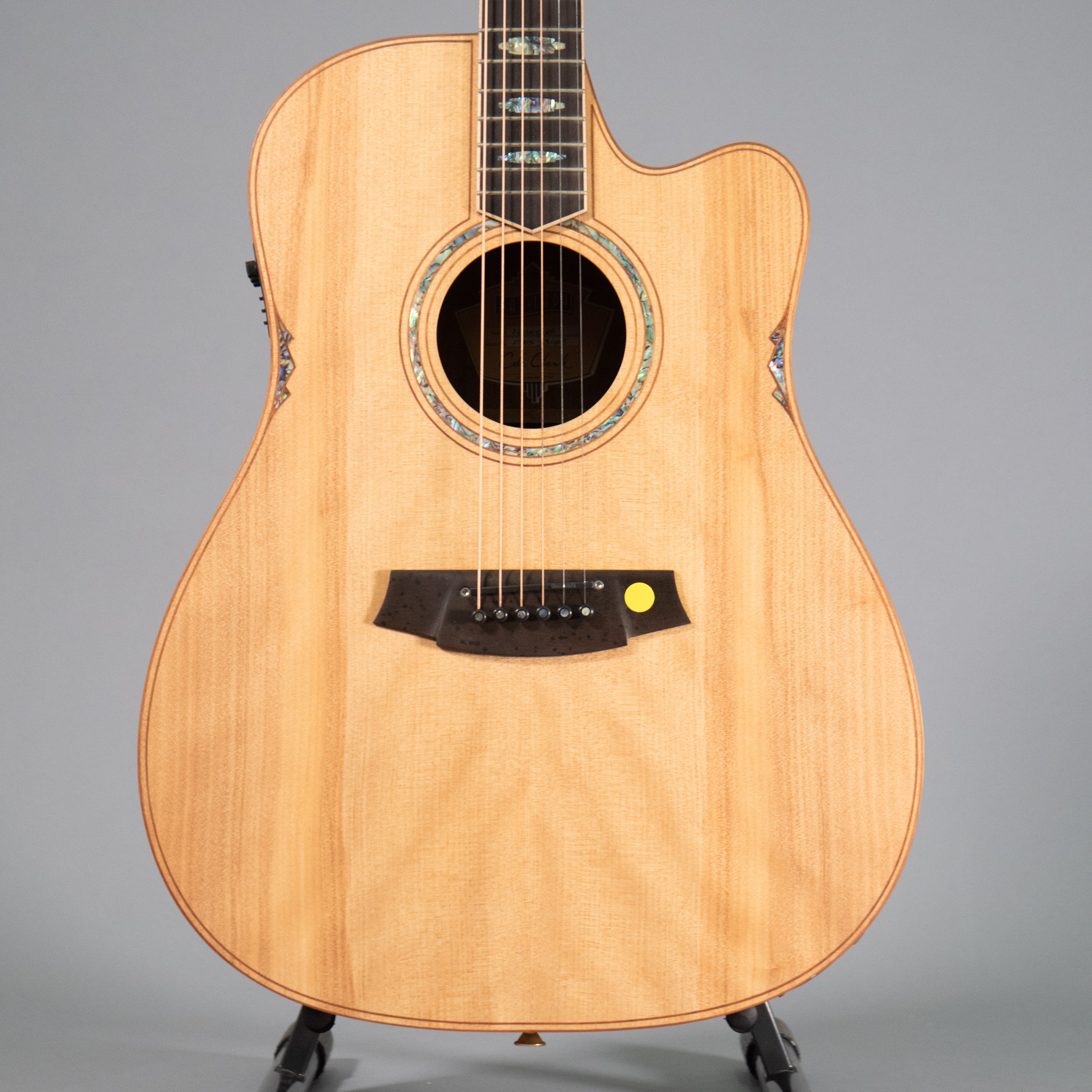 Cole Clark Fat Lady 3 Dreadnought Cutaway Elettrificata