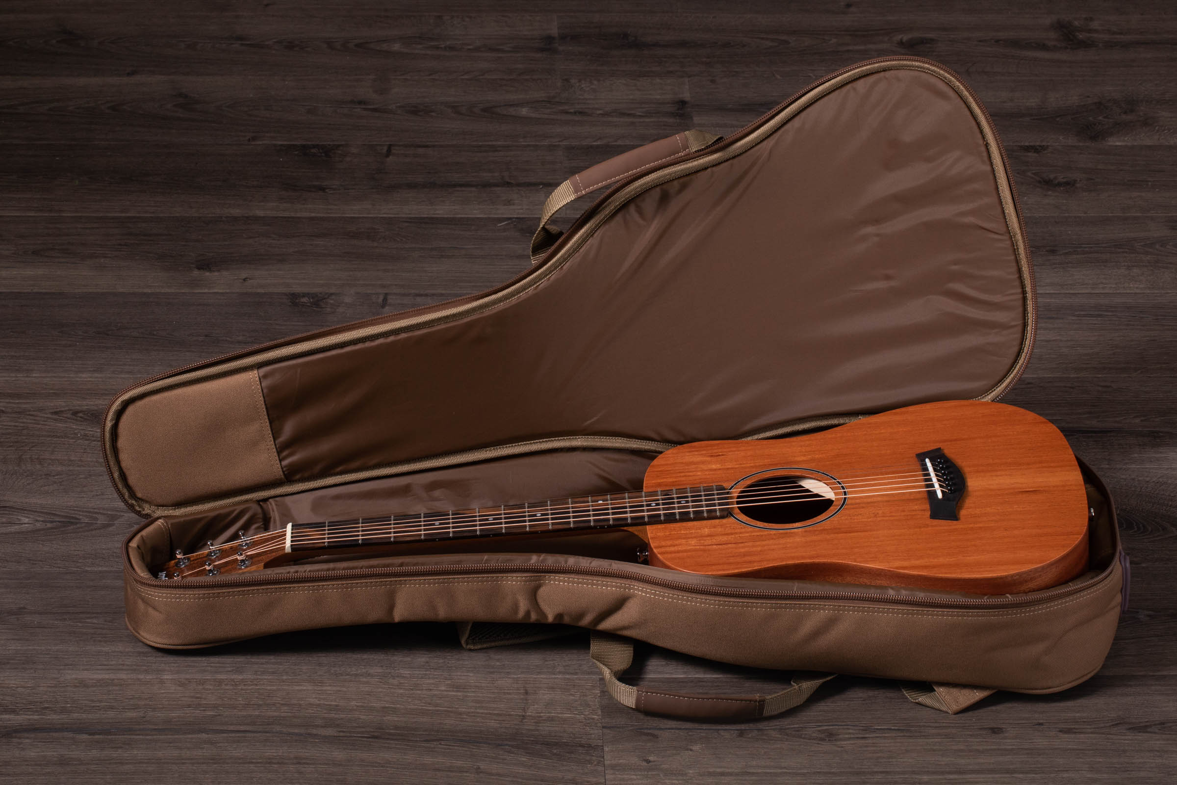 Taylor Baby Mahogany Bt2