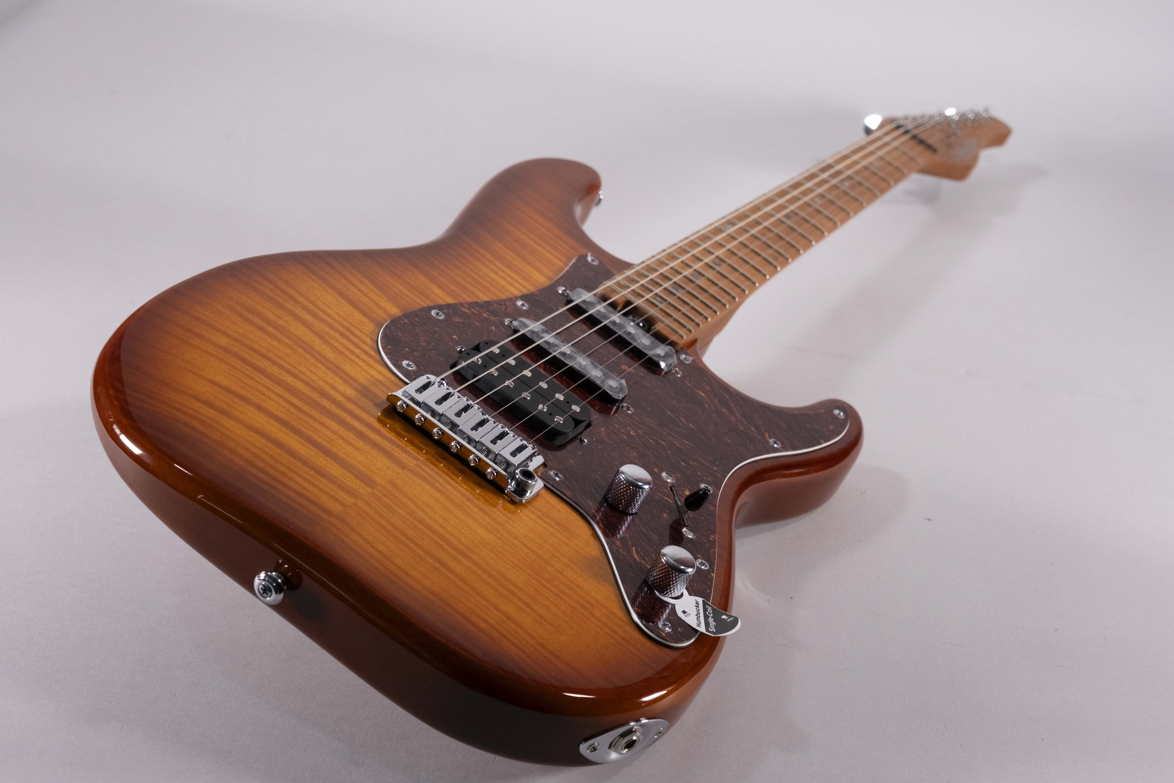 Schecter R66 Elite II Roasted Maple Traditional Vintage