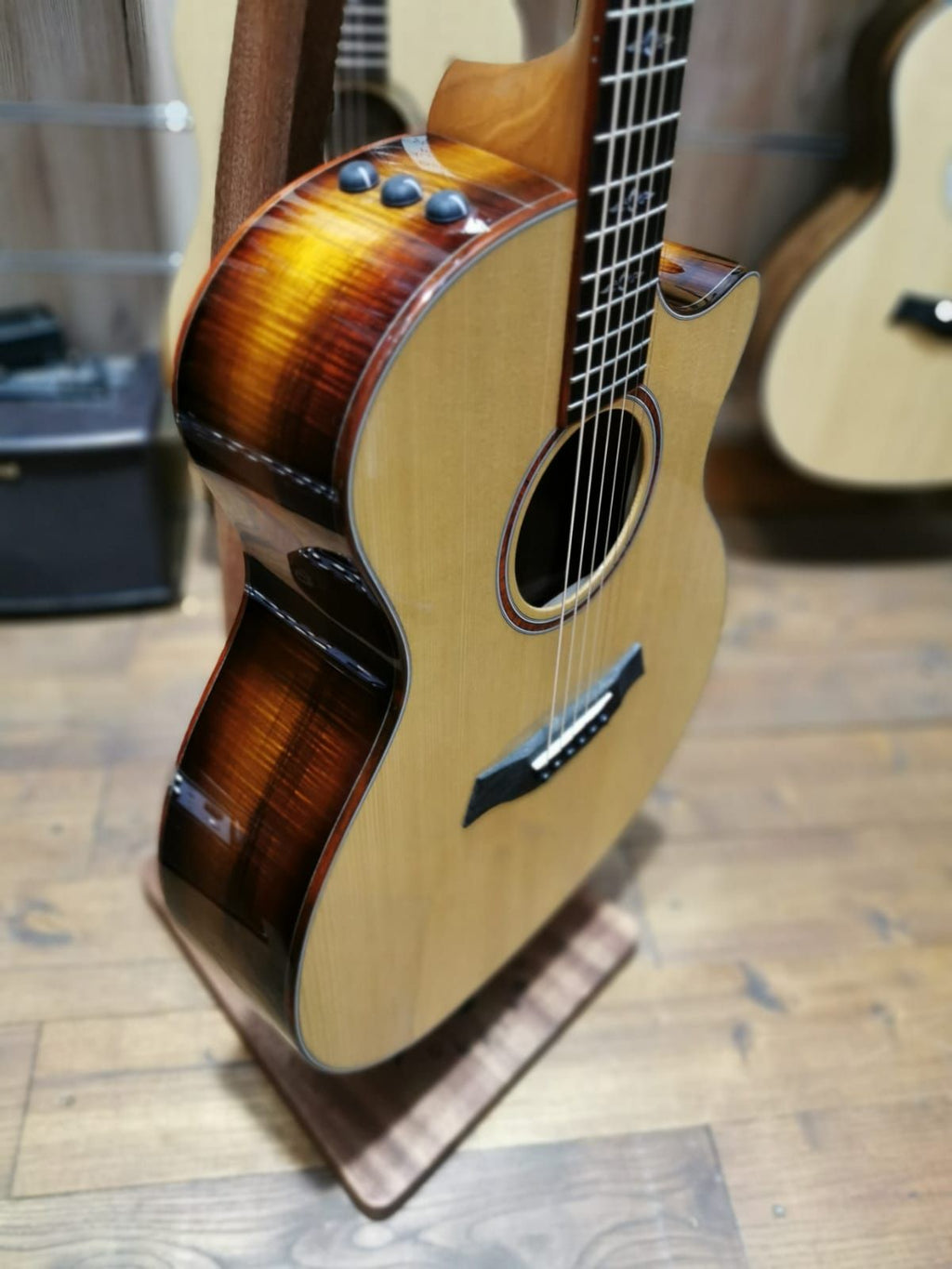 Taylor Custom Ga-Ce Koa Limited Chitarra Acustica Elettrificata