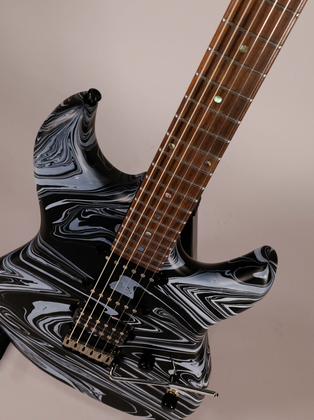 Sire S7 Black Swirl