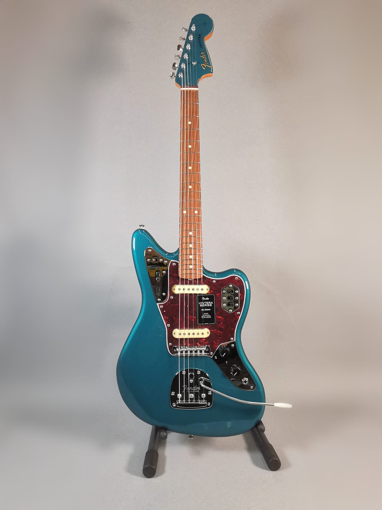 Fender Vintera 60S Jaguar Ocean Turquoise