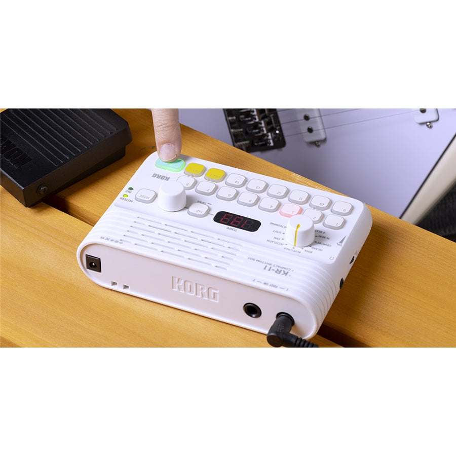 Korg KR-11