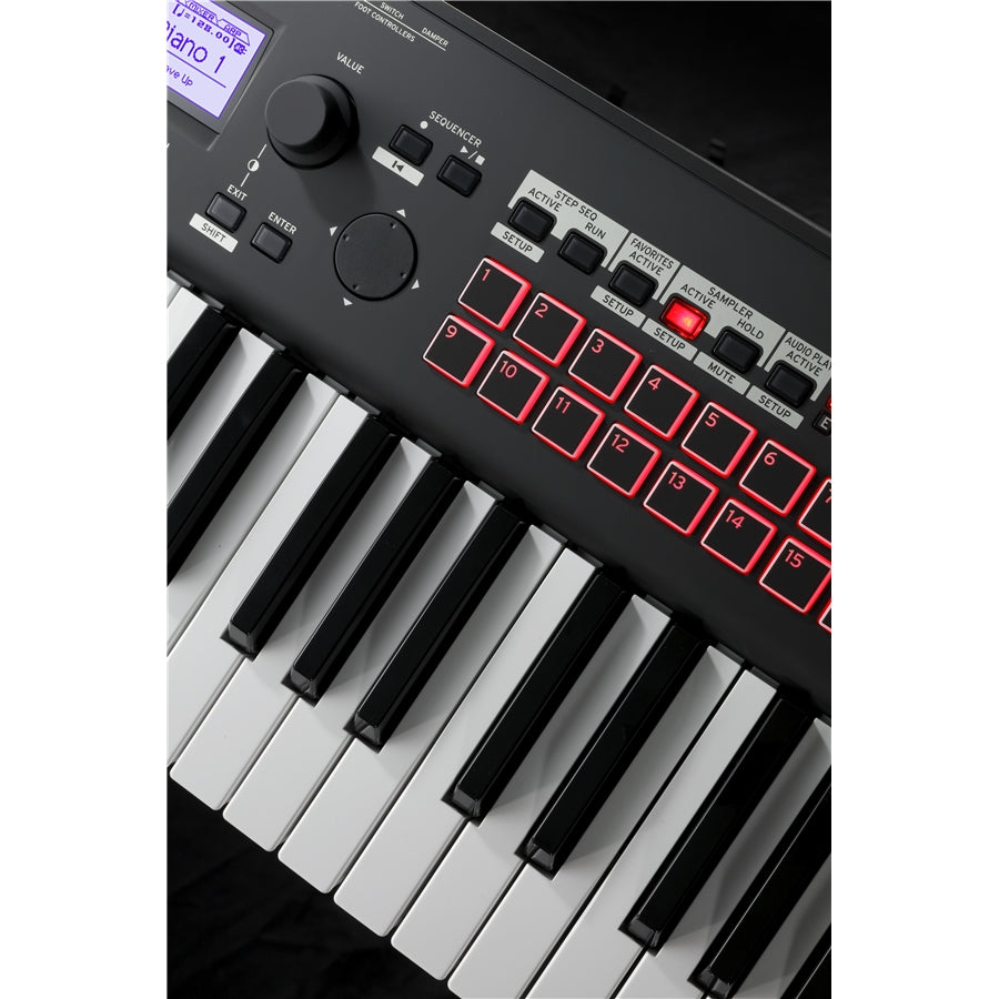 Korg KROSS 2-61 (Super Matte Black)