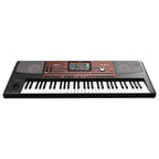 Korg Pa700