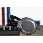 Koss UR40