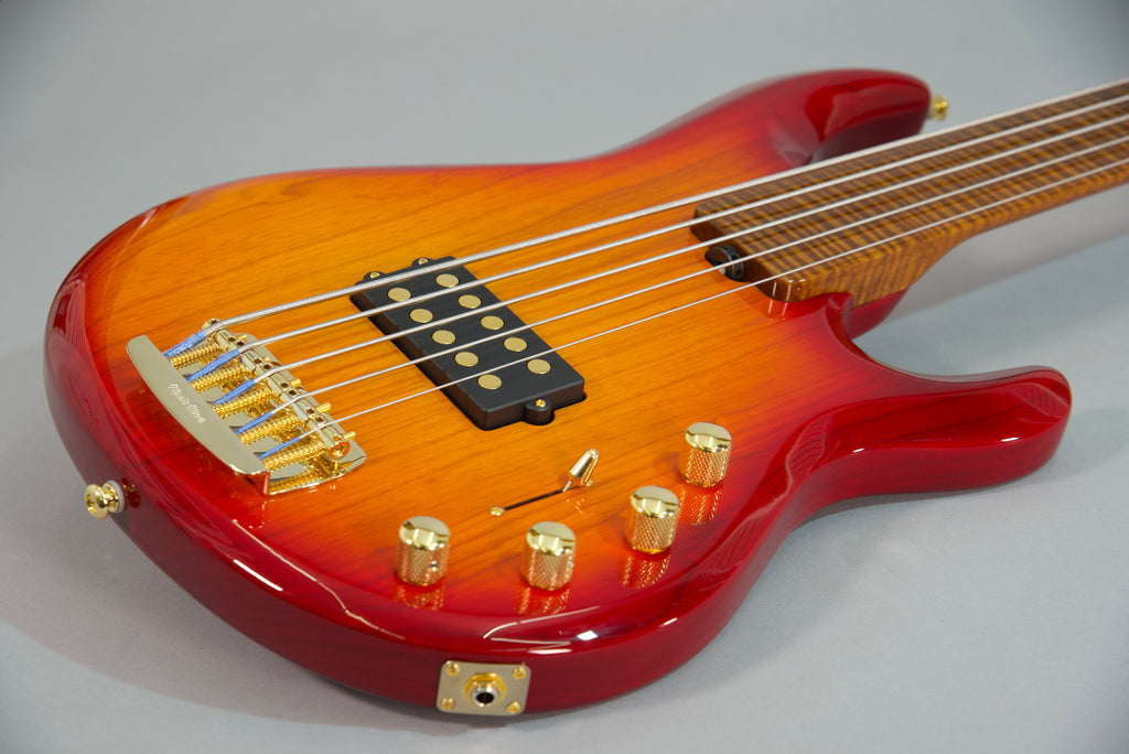 MusicMan BFR Stingray 5 Special Fuego Fretless 21 Of 105