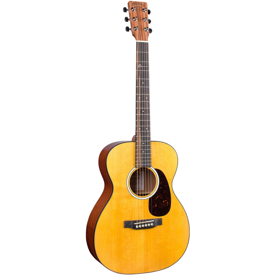 Martin & Co. 000Jr-10E Shawn Mendes