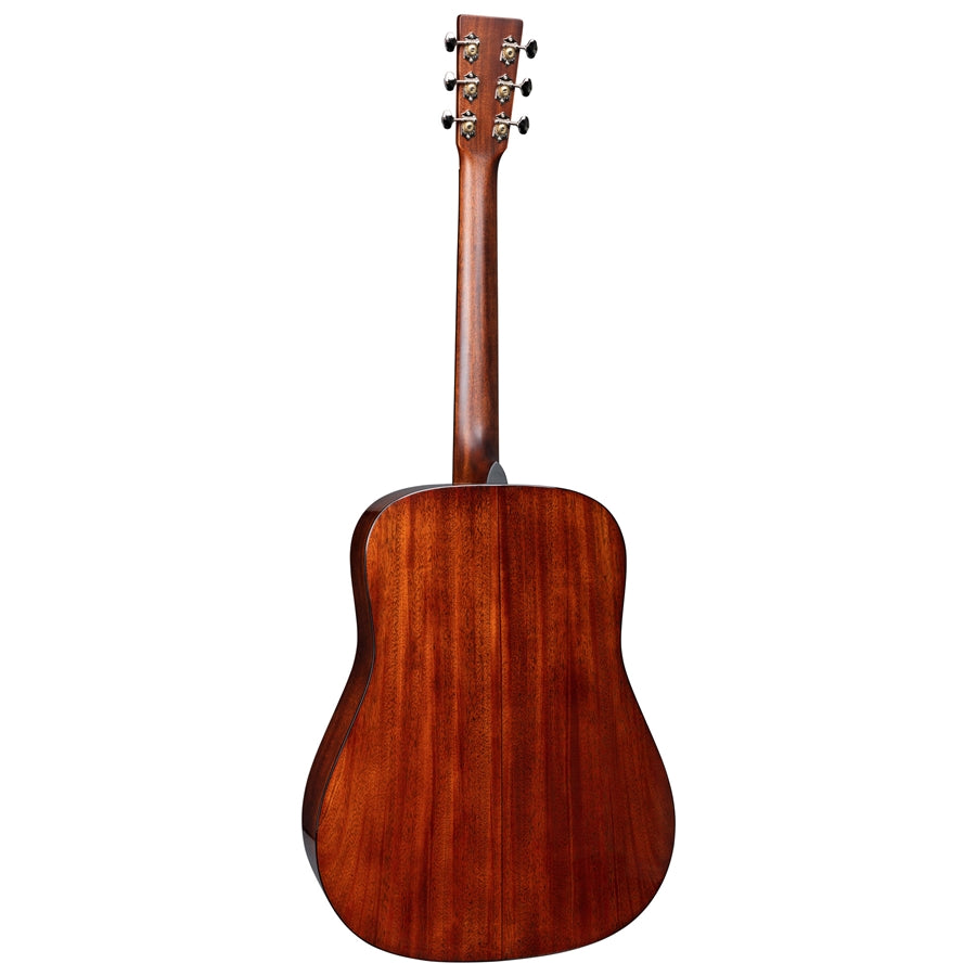 Martin & Co. D-18 (2025)
