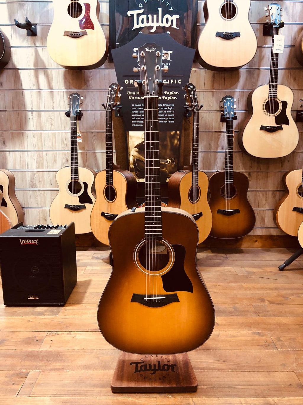 Taylor 110E Walnut Sitka Sunburst Chitarra Acustica Dreadnought