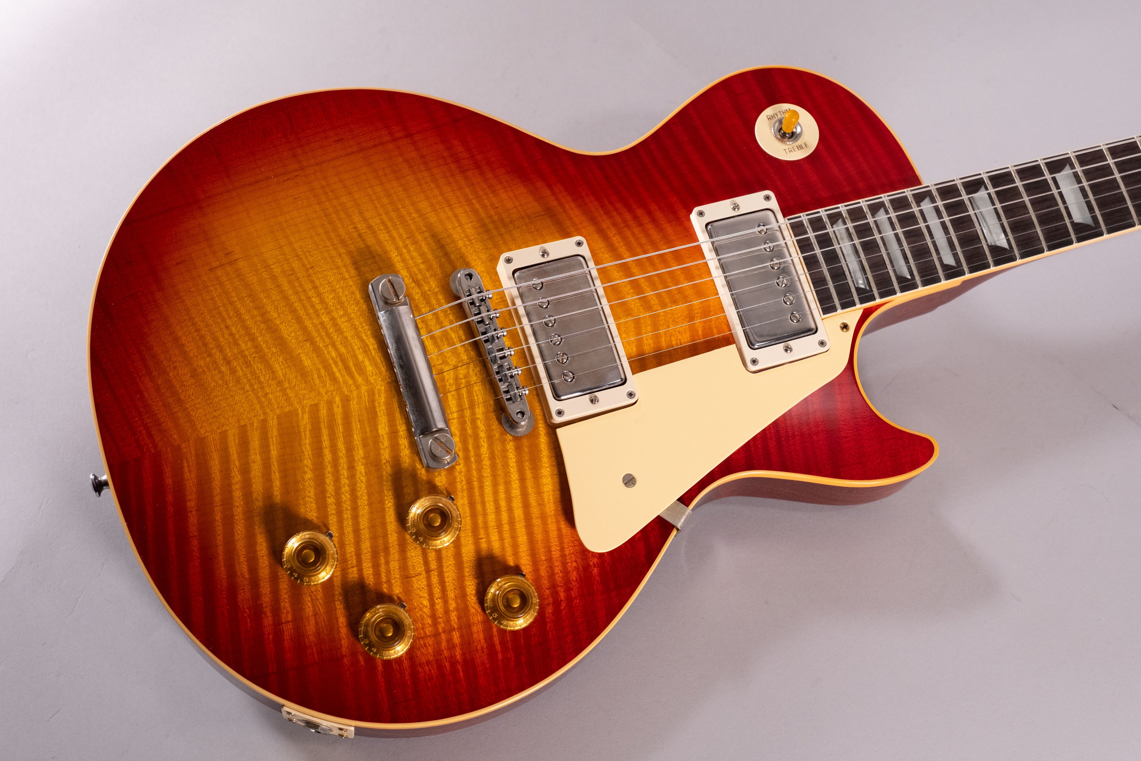 Gibson Custom Shop 1959 Les Paul Standard Vos Reissue Washed Cherry Sunburst