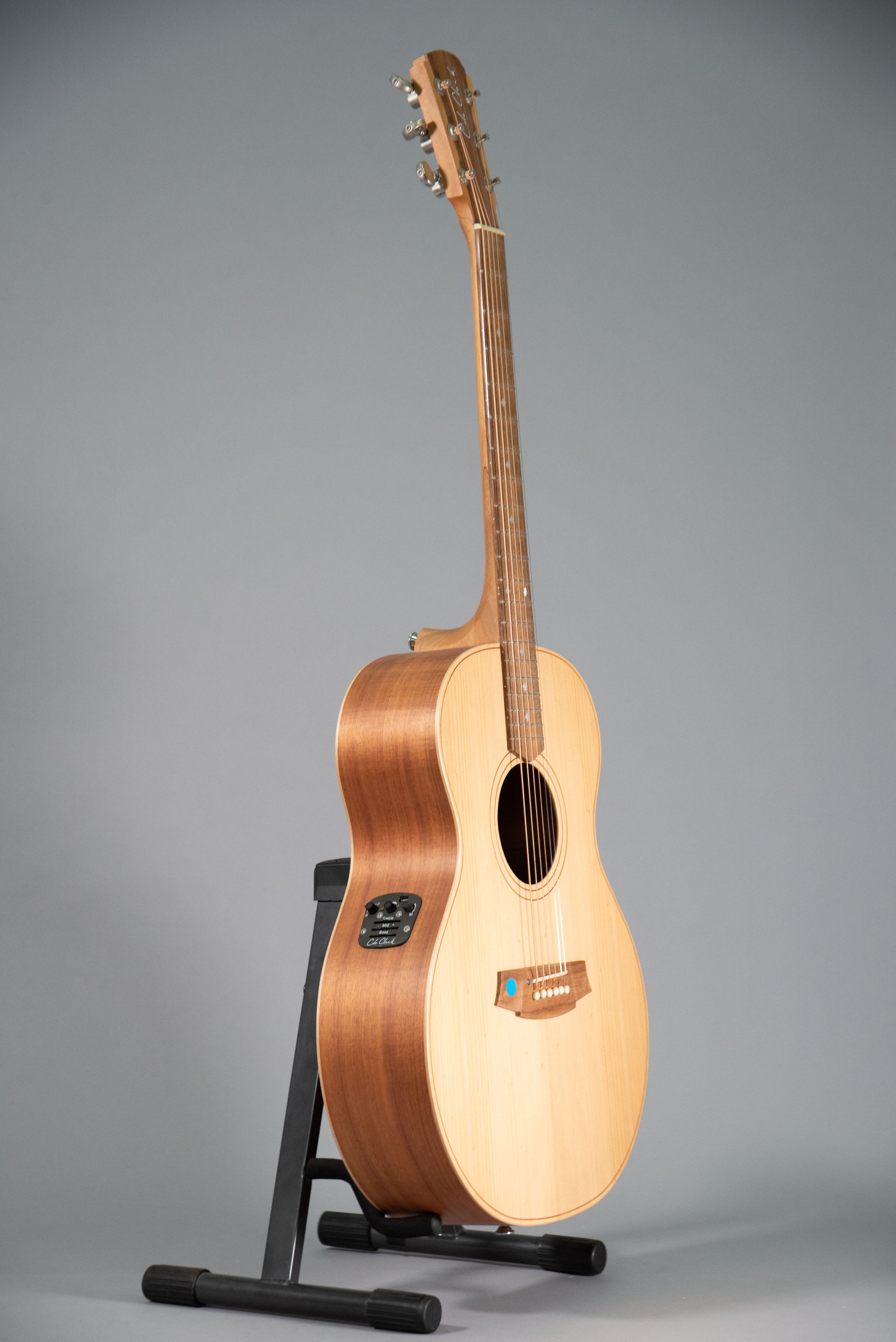 Cole Clark Angel 2 Grand Auditorium Elettrificata Serie An2