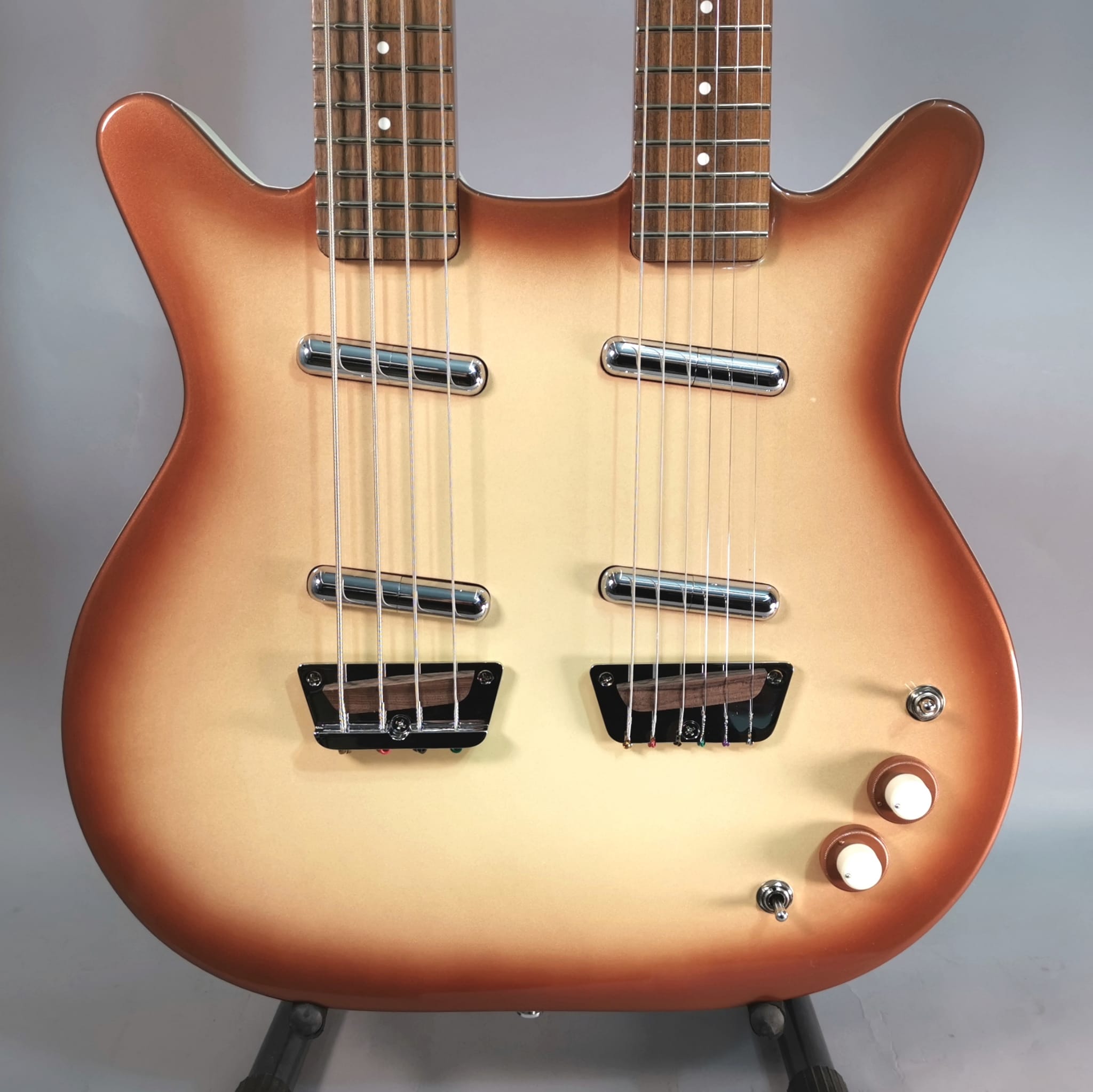 Danelectro Chitarra Elettrica e Basso Elettrico Double Neck Copper Burst