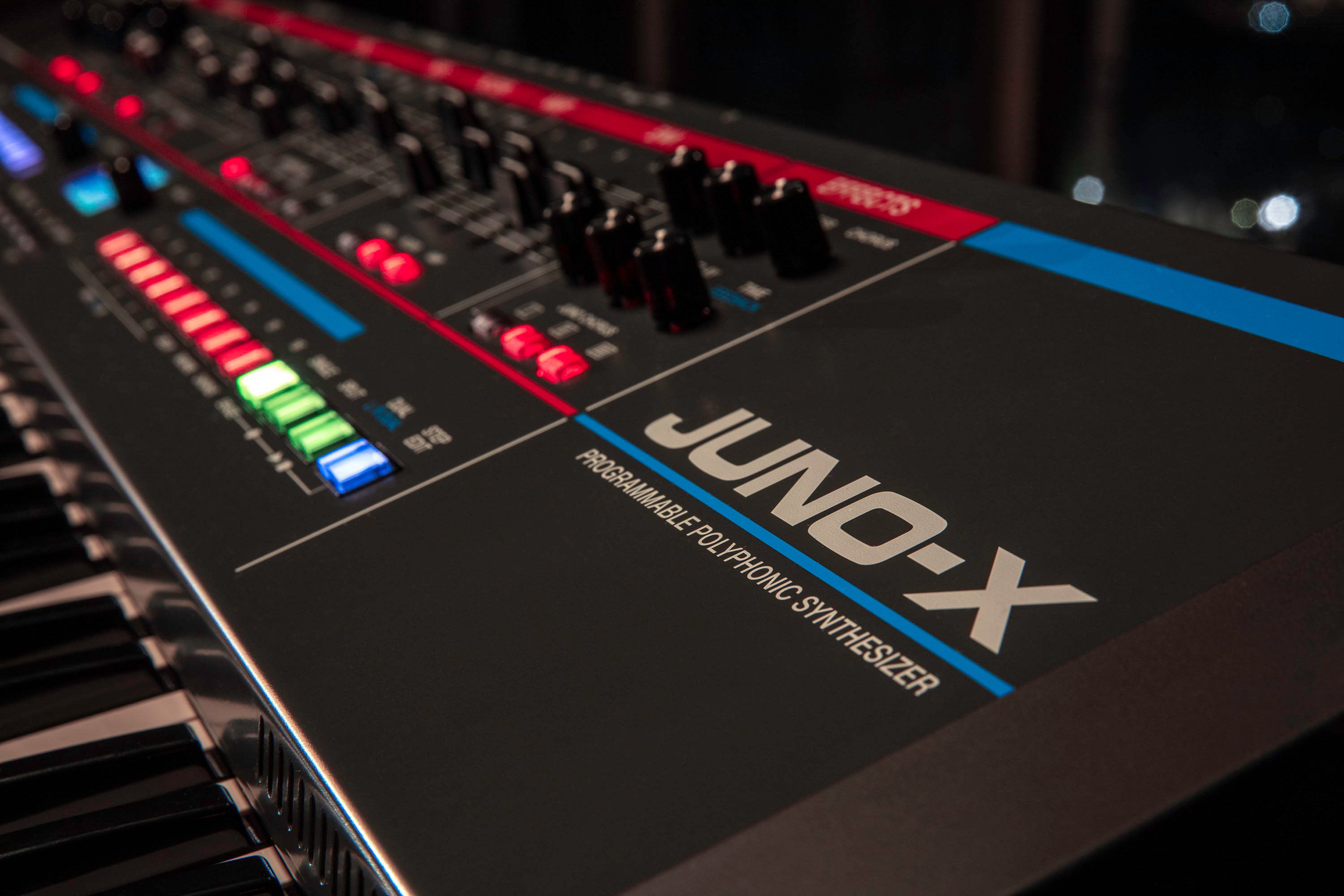 Roland Juno-X Programmable Poliphonic Synthesizer