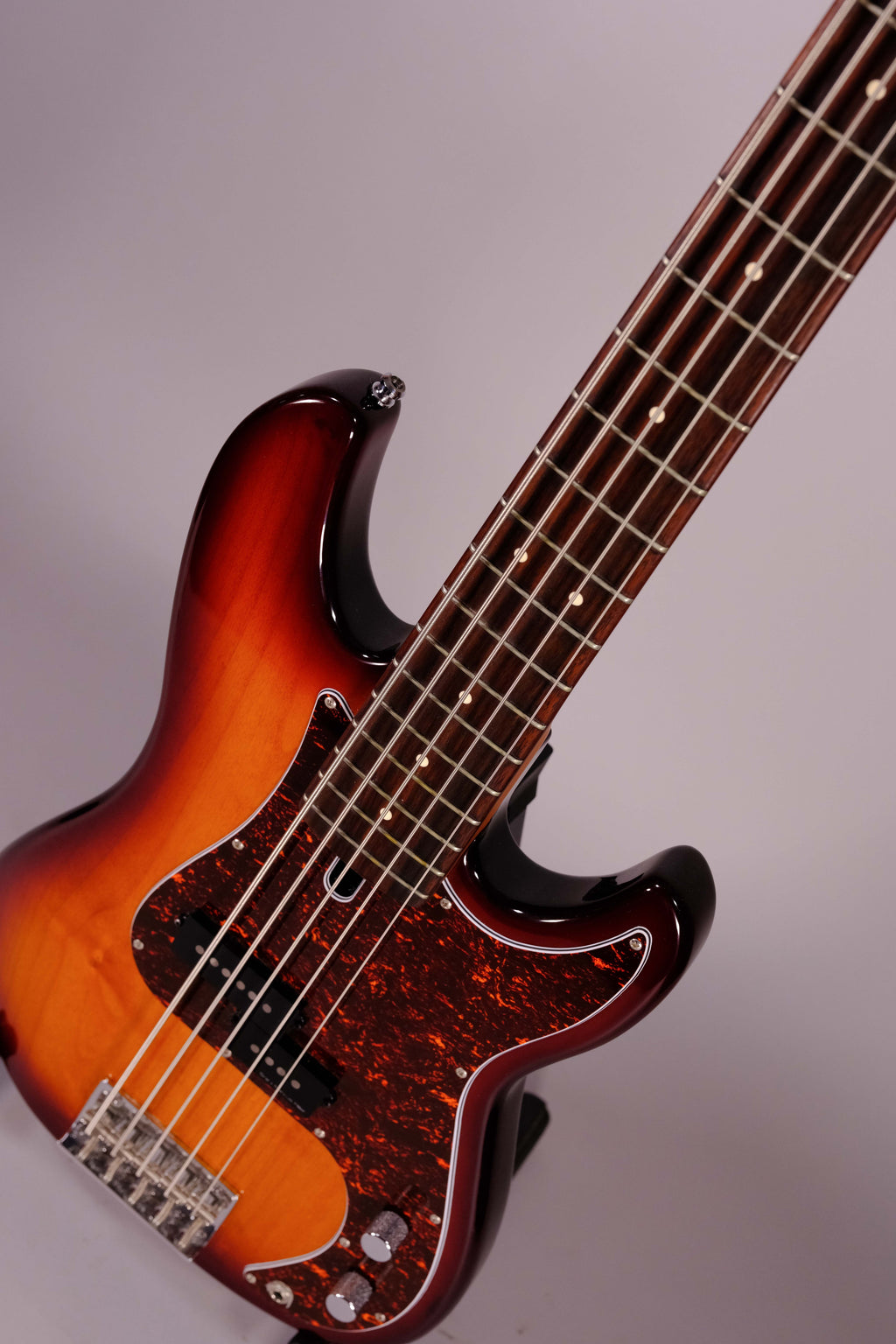 marcus miller P5 sunburst usato