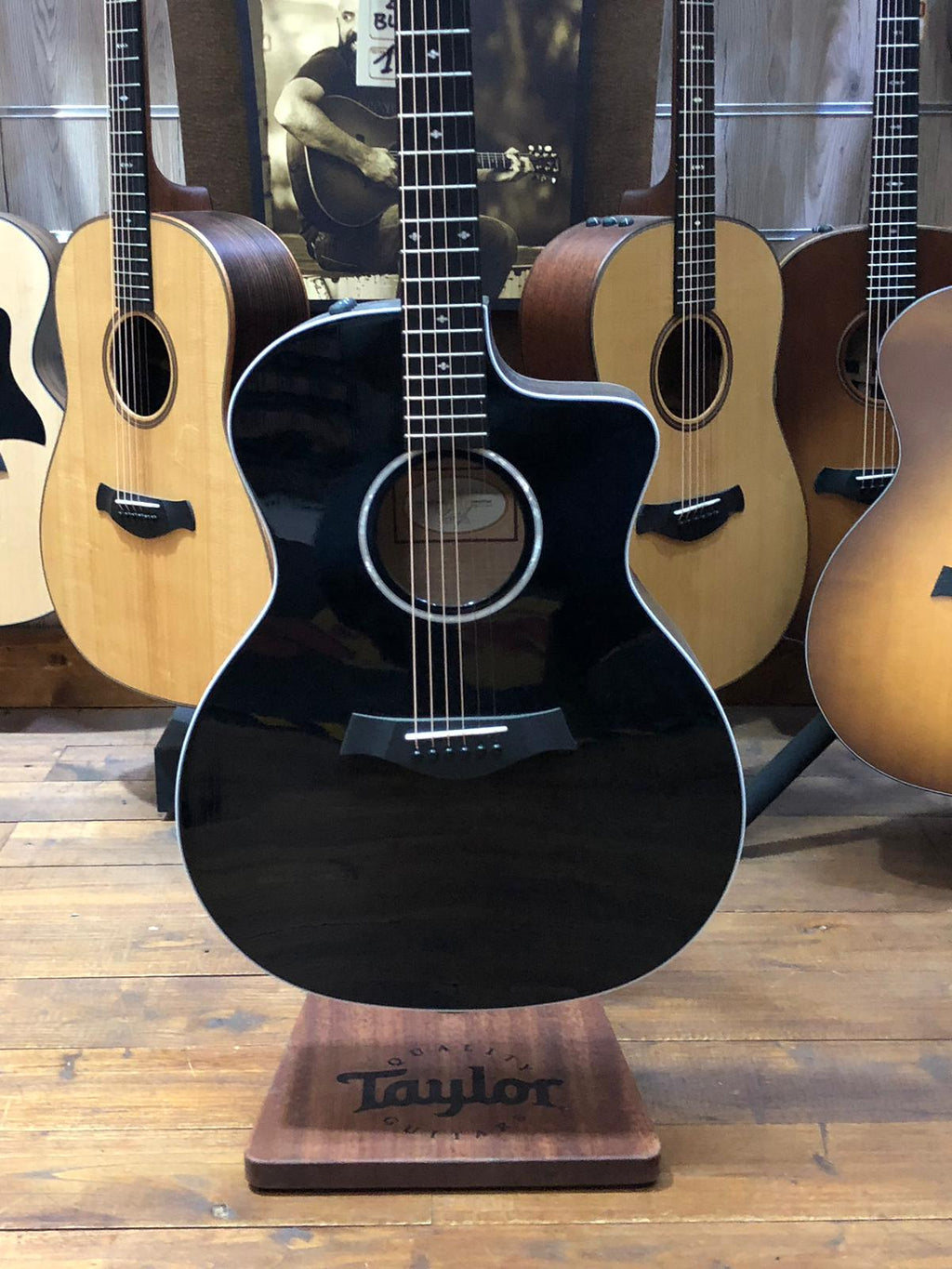 Taylor 214Ce-Black Deluxe Chitarra Acustica