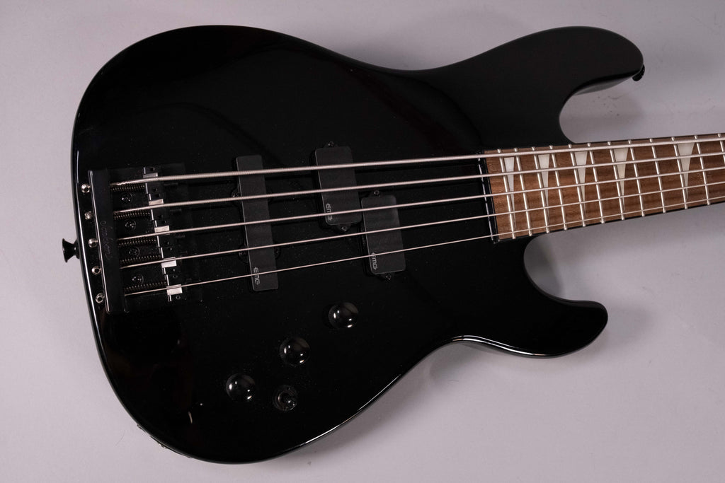 jackson basso ellefson sigh, usato