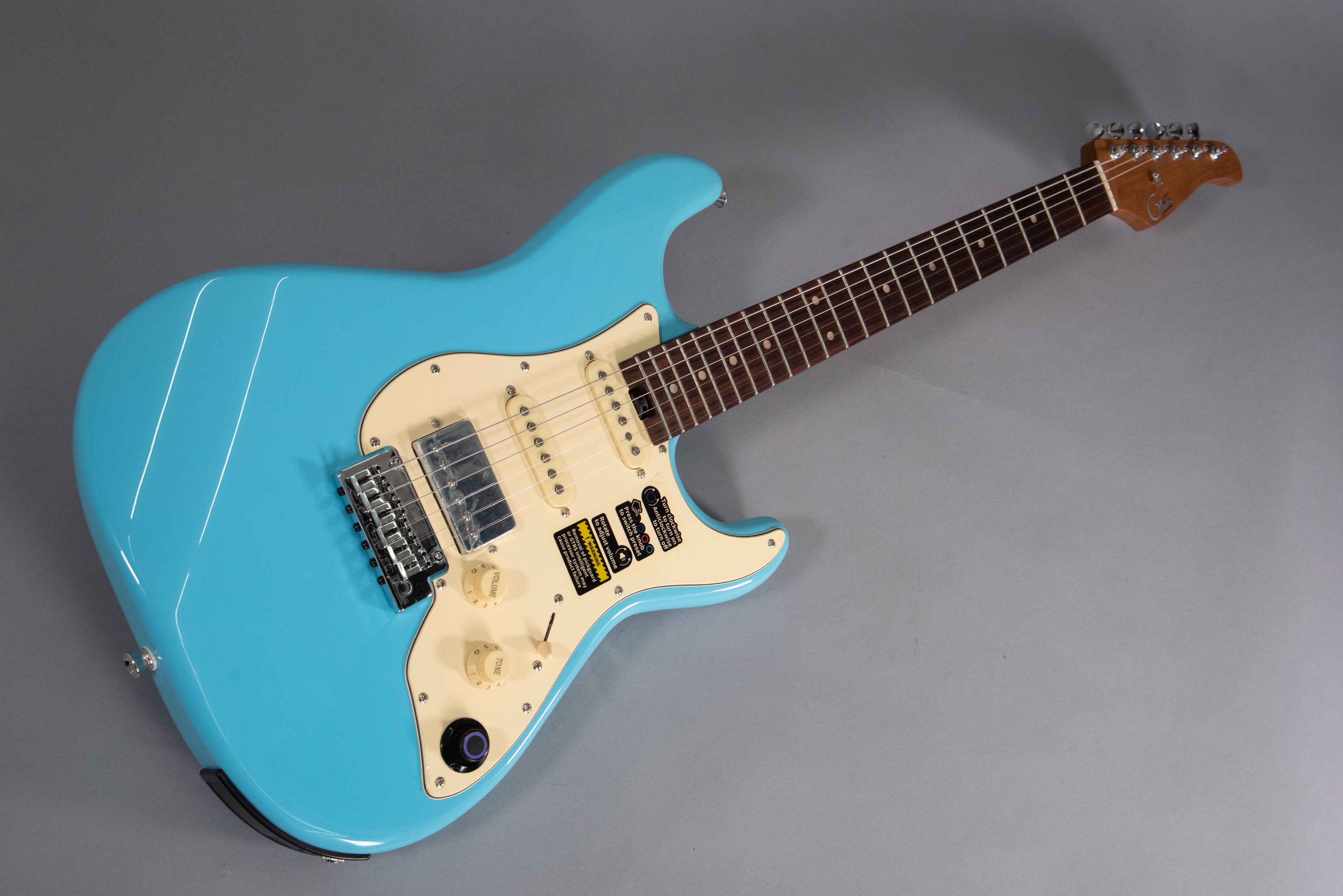 Mooer Gtrs S800 Standard Sonic Blue Electric Guitar with Digital Processor