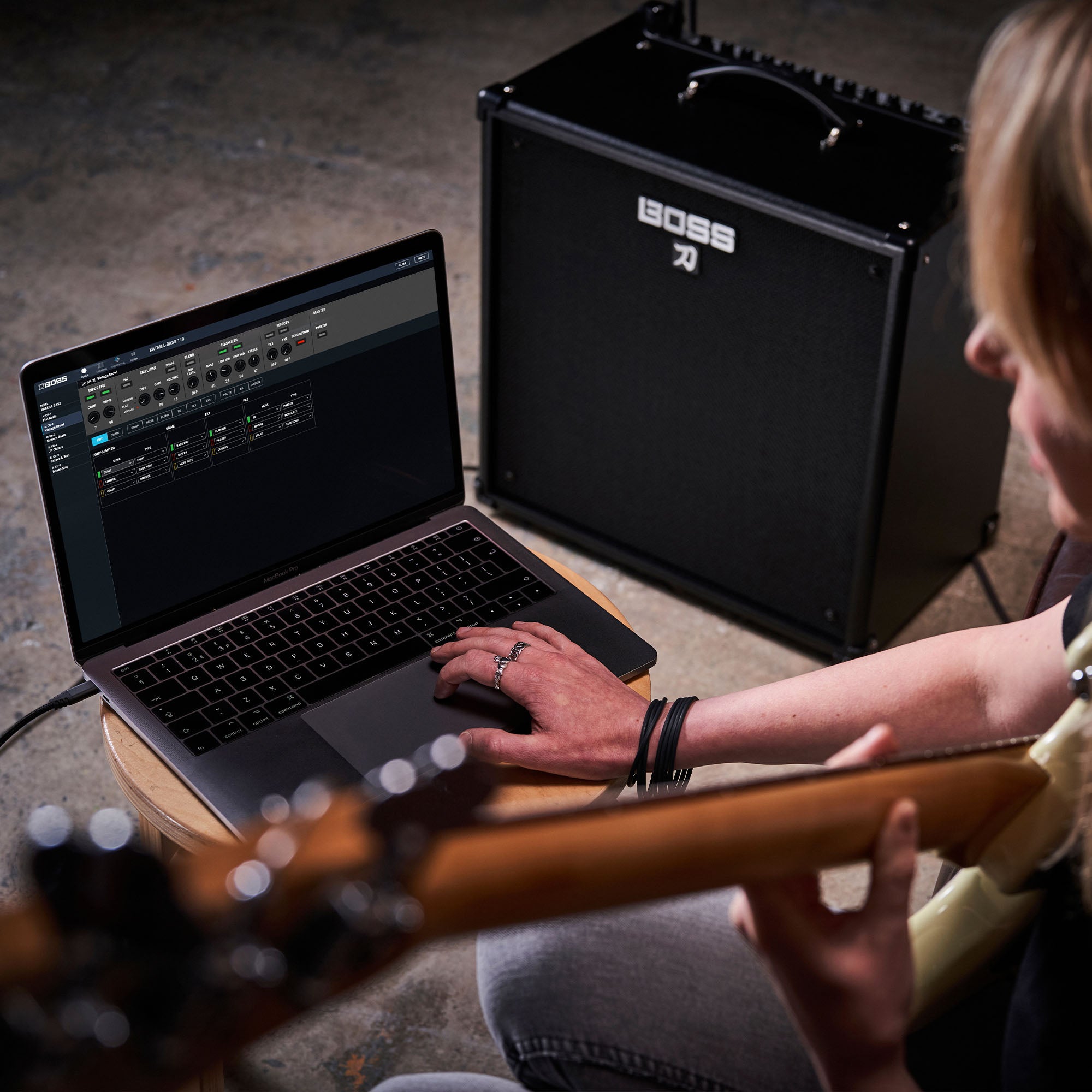 Boss Katana 210B - Amplificatore per Basso