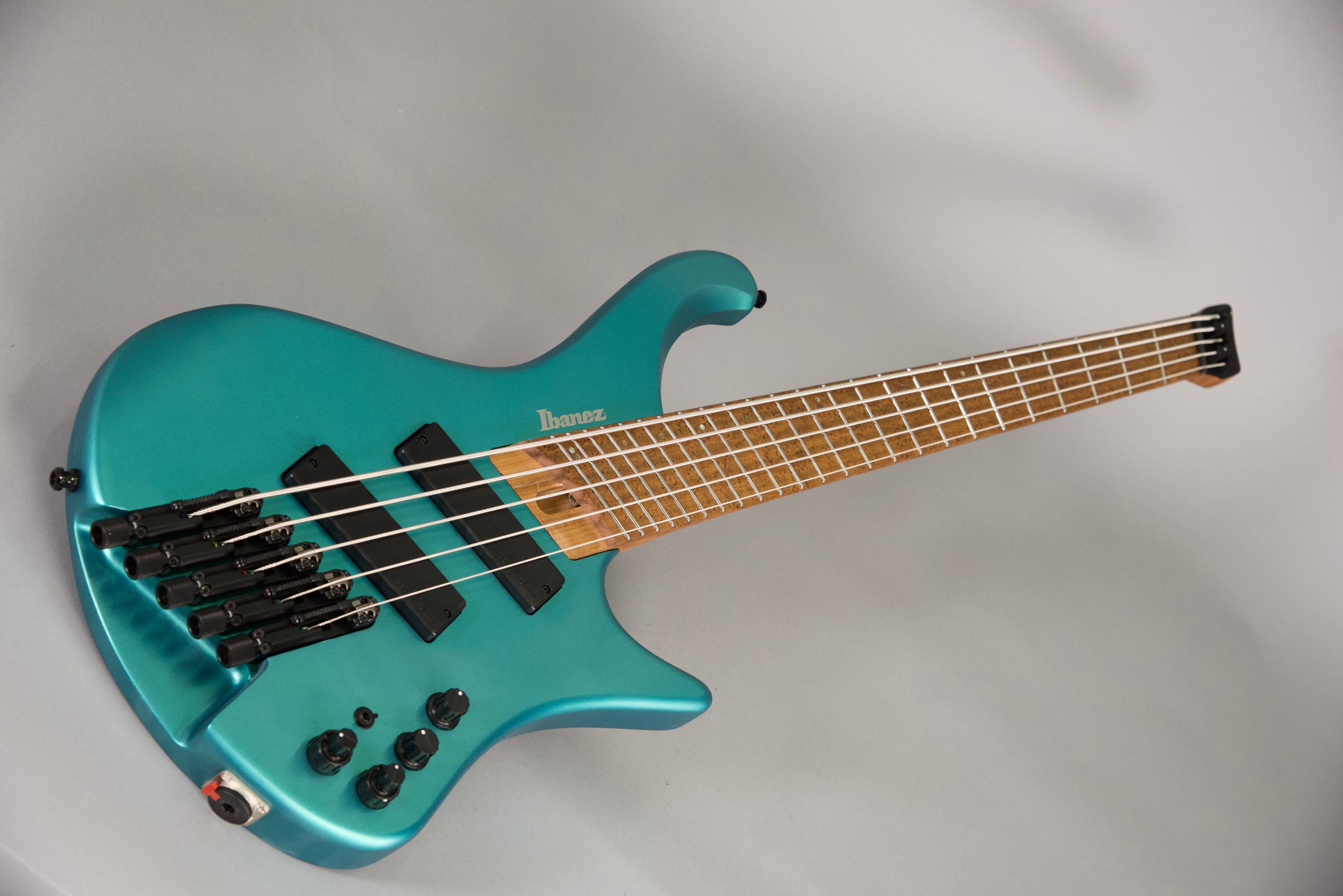 Ibanez Ehb1005SMS EMM Basso Elettrico 5 Corde Emerald Green Metallic Matte