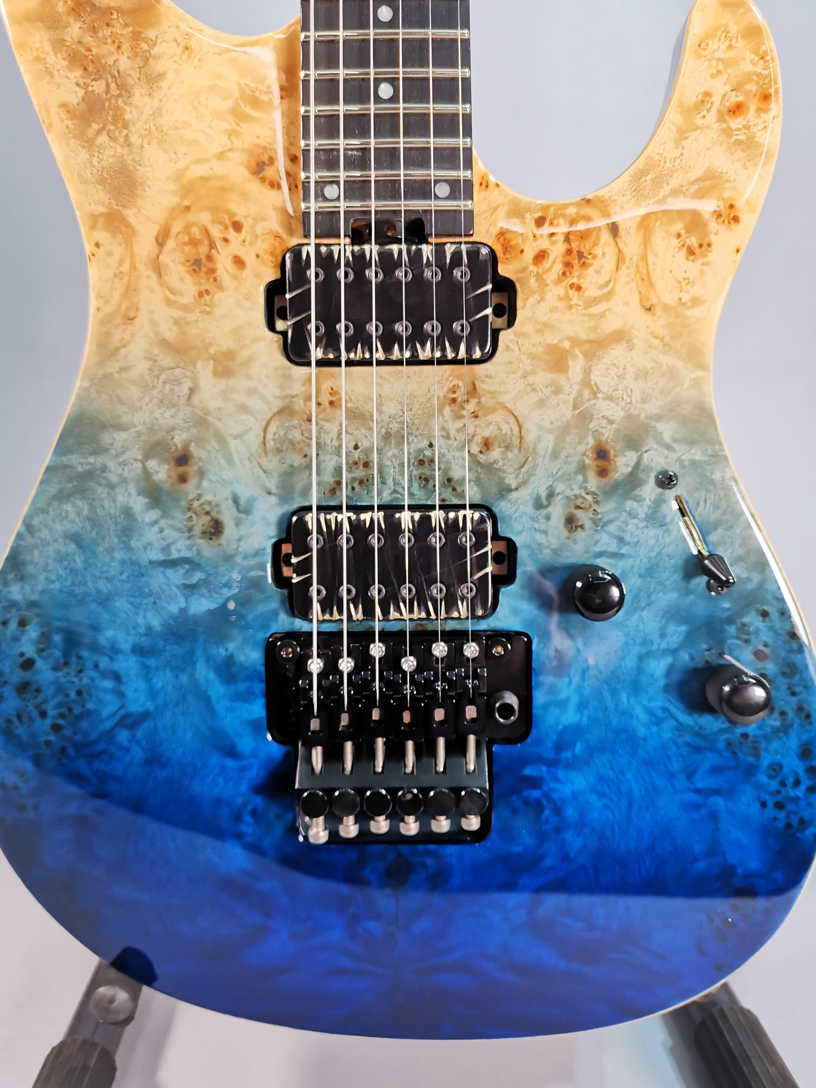 ESP EII Sn2 Blue Natural Fade with Hard Case