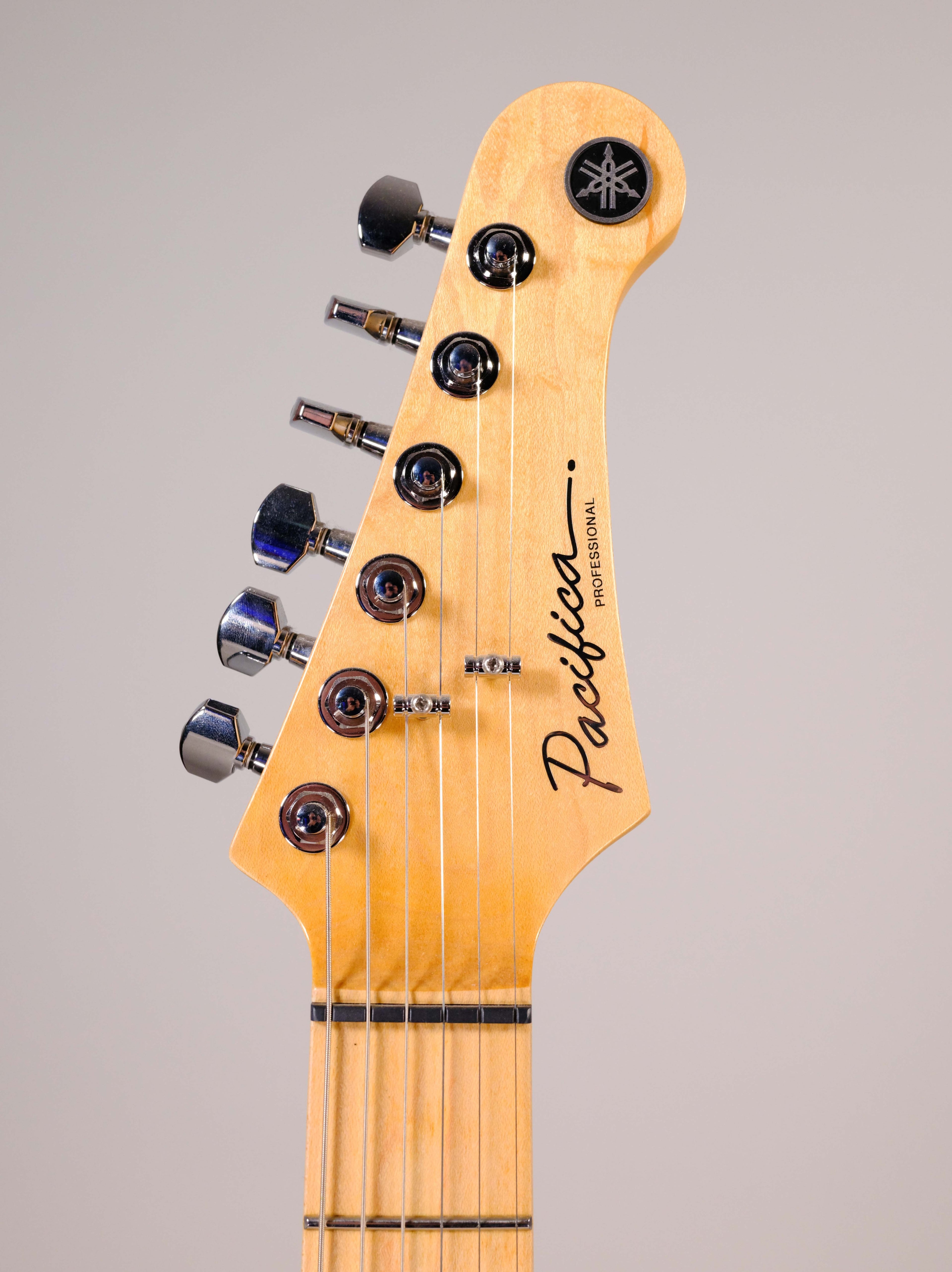 Yamaha Pacifica Professional Maple Black Metallic