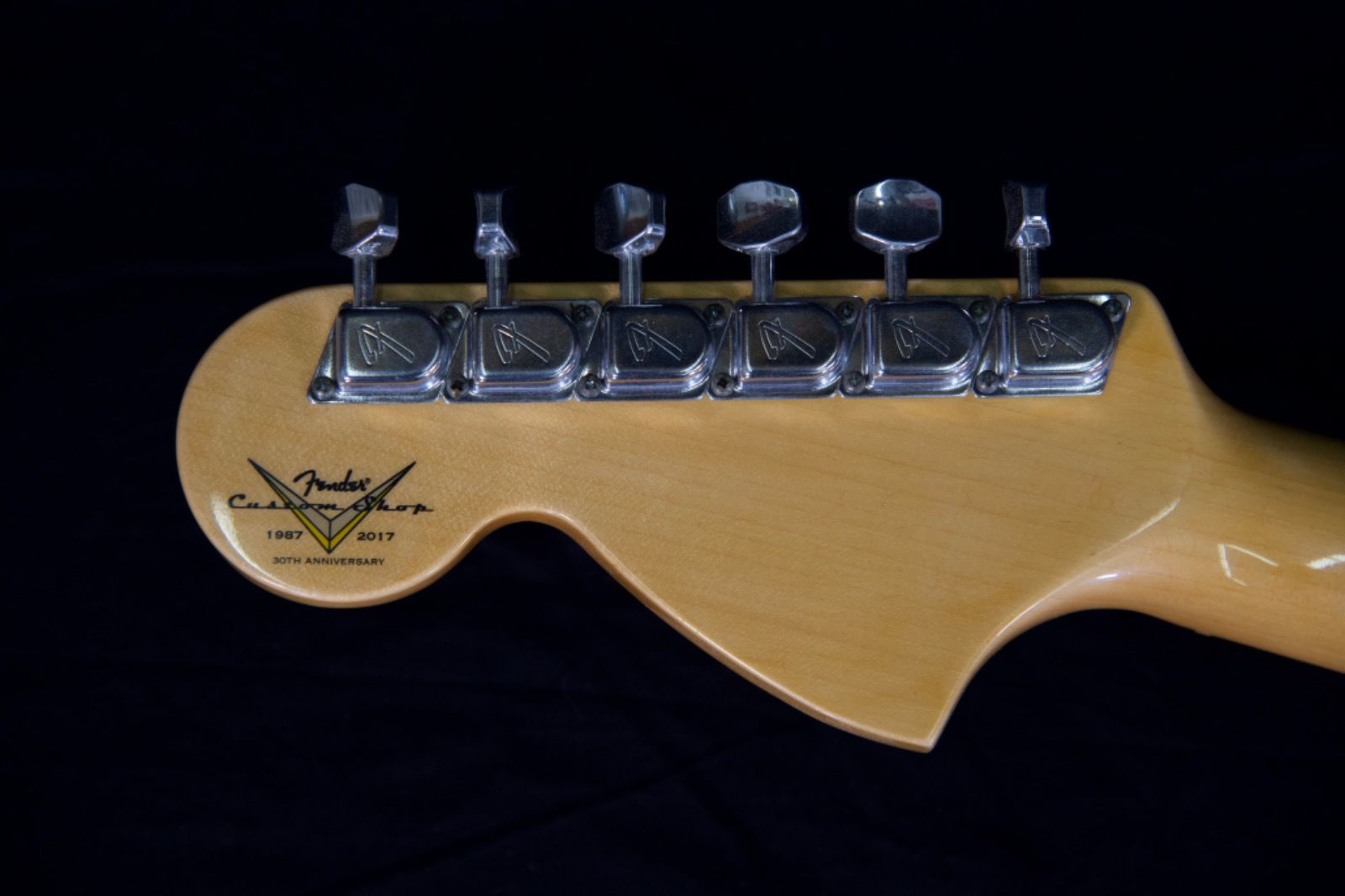 Fender Custom Shop 1969 Journeyman Relic Sonic Blue