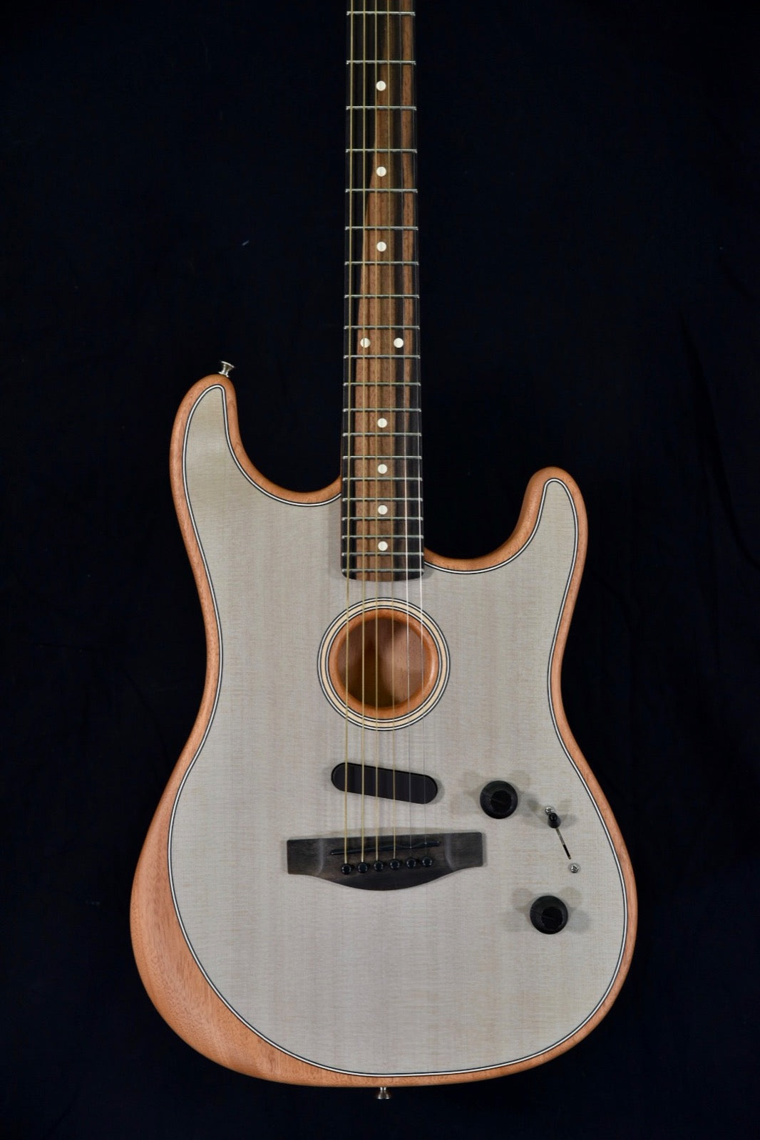 Fender American Acoustasonic Stratocaster Transparent Sonic Blue