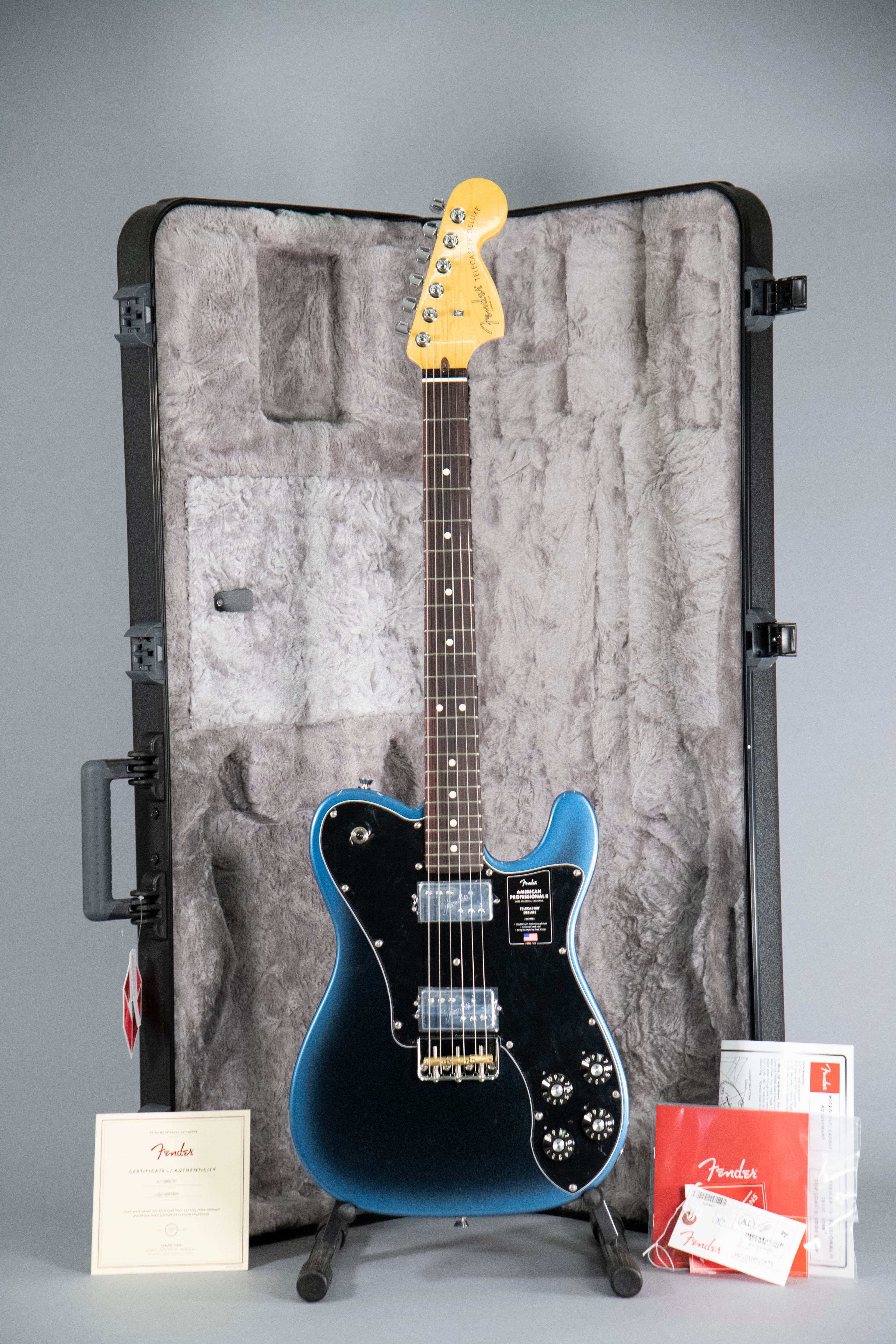 Fender American Professional II Telecaster Deluxe Dark Night