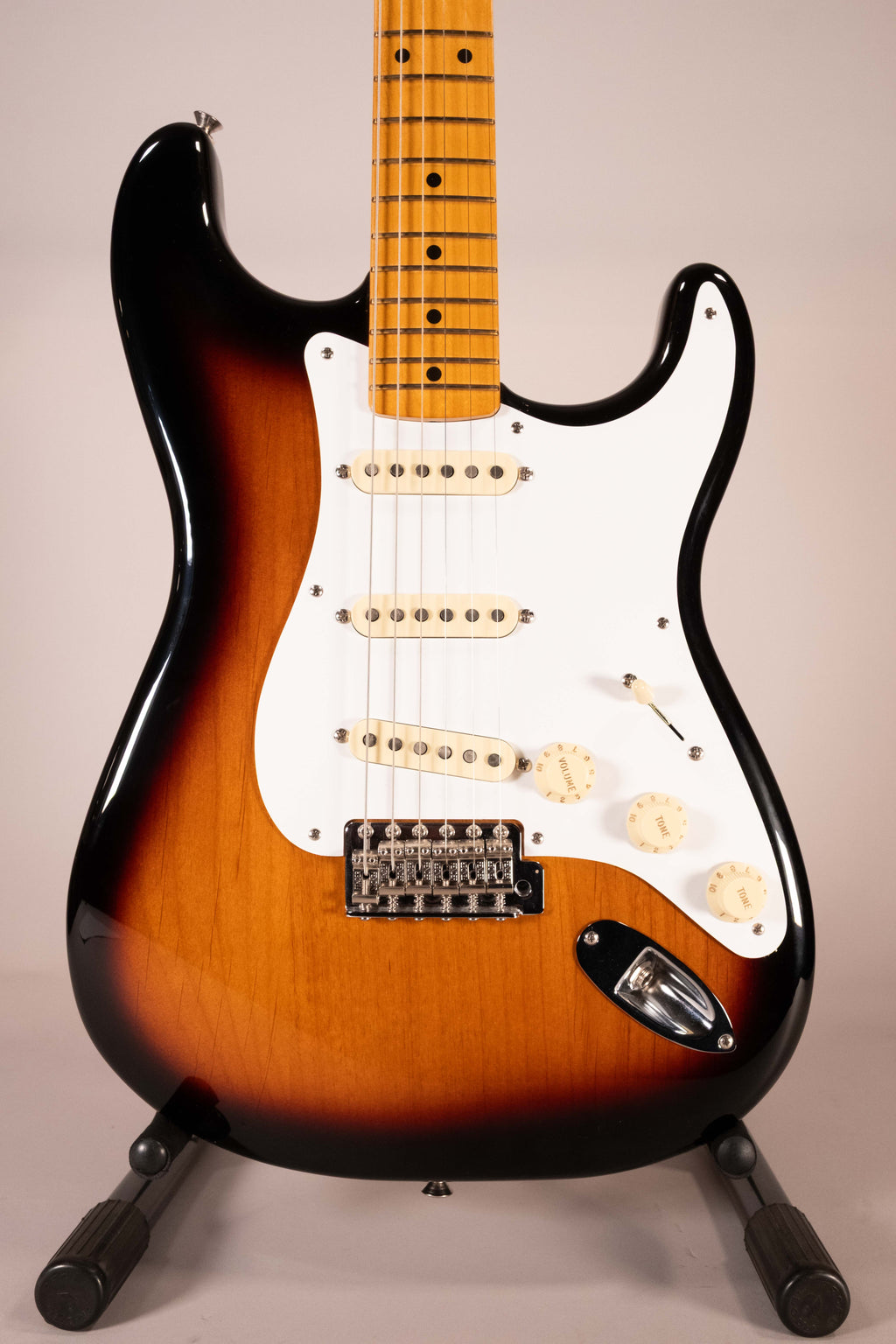 FENDER STRATOCASTER VINTERA II 50 USATA