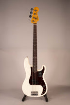 Fender American Professional Precision Bass Rosewood Fingerboard Olympic White