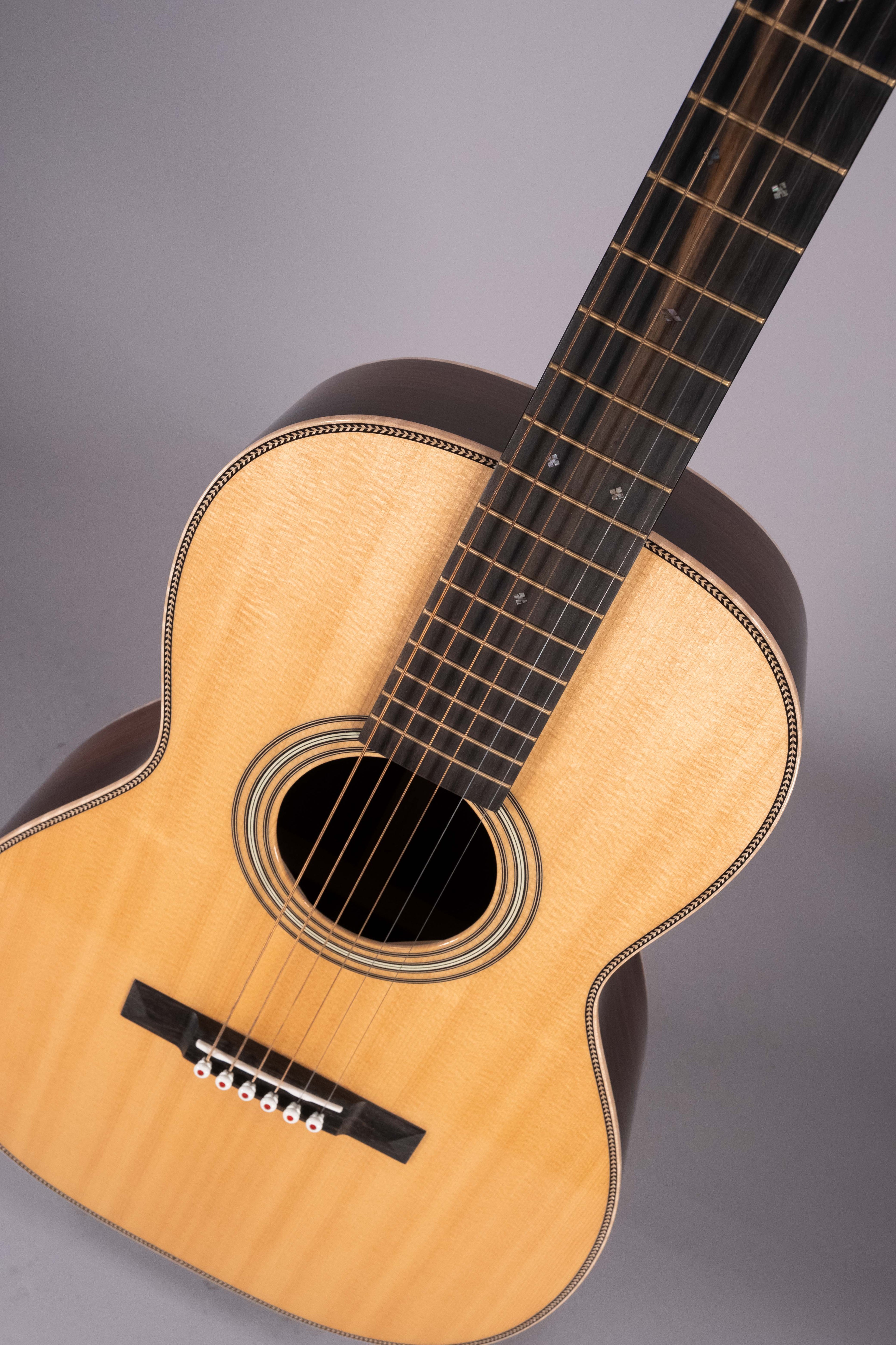 Martin & Co. 00-12 28 Modern Deluxe