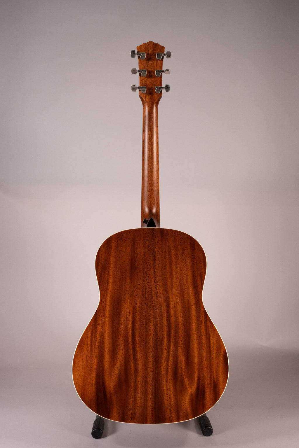 Taylor 517E SB Sunburst Gold Label Cream Pickguard