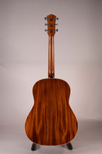 Taylor 517E SB Sunburst Gold Label Cream Pickguard