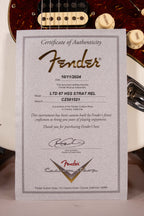 Fender Custom Shop Ltd 67' Stratocaster Relic Aged Olympic White
