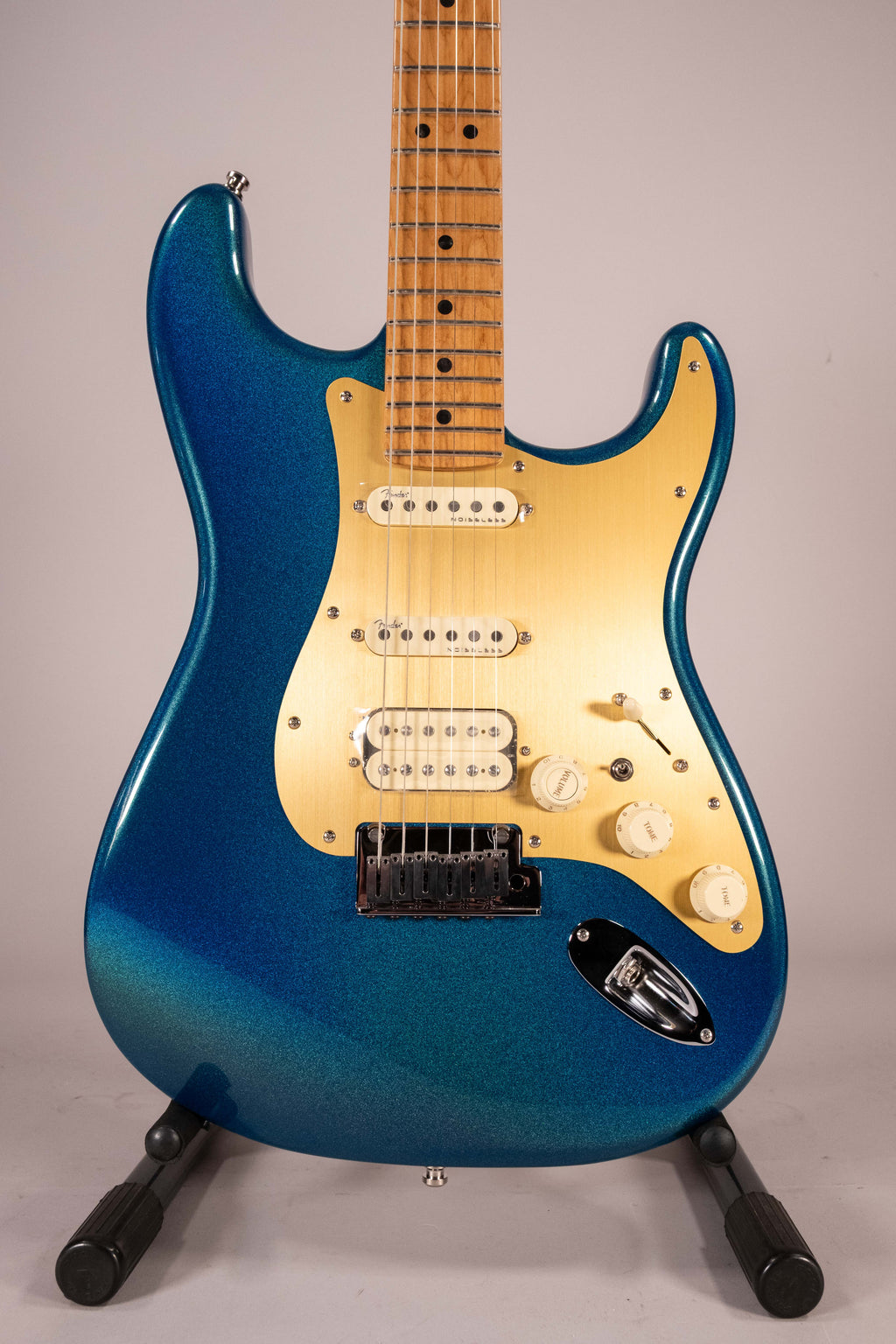 Fender Stratcaster HSS American Ultra II Aurora