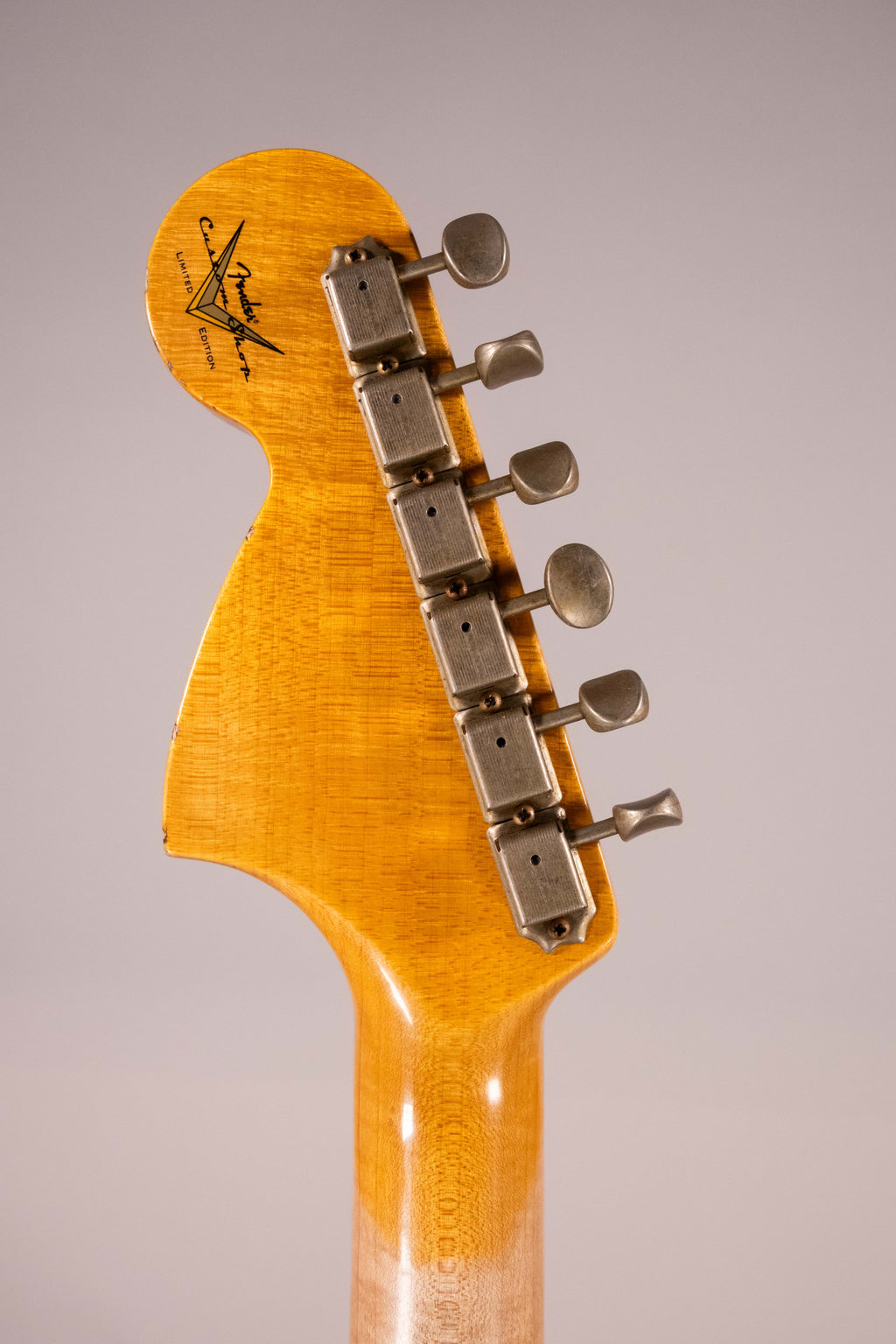 Fender Custom Shop Ltd 67' Stratocaster Relic Aged Olympic White