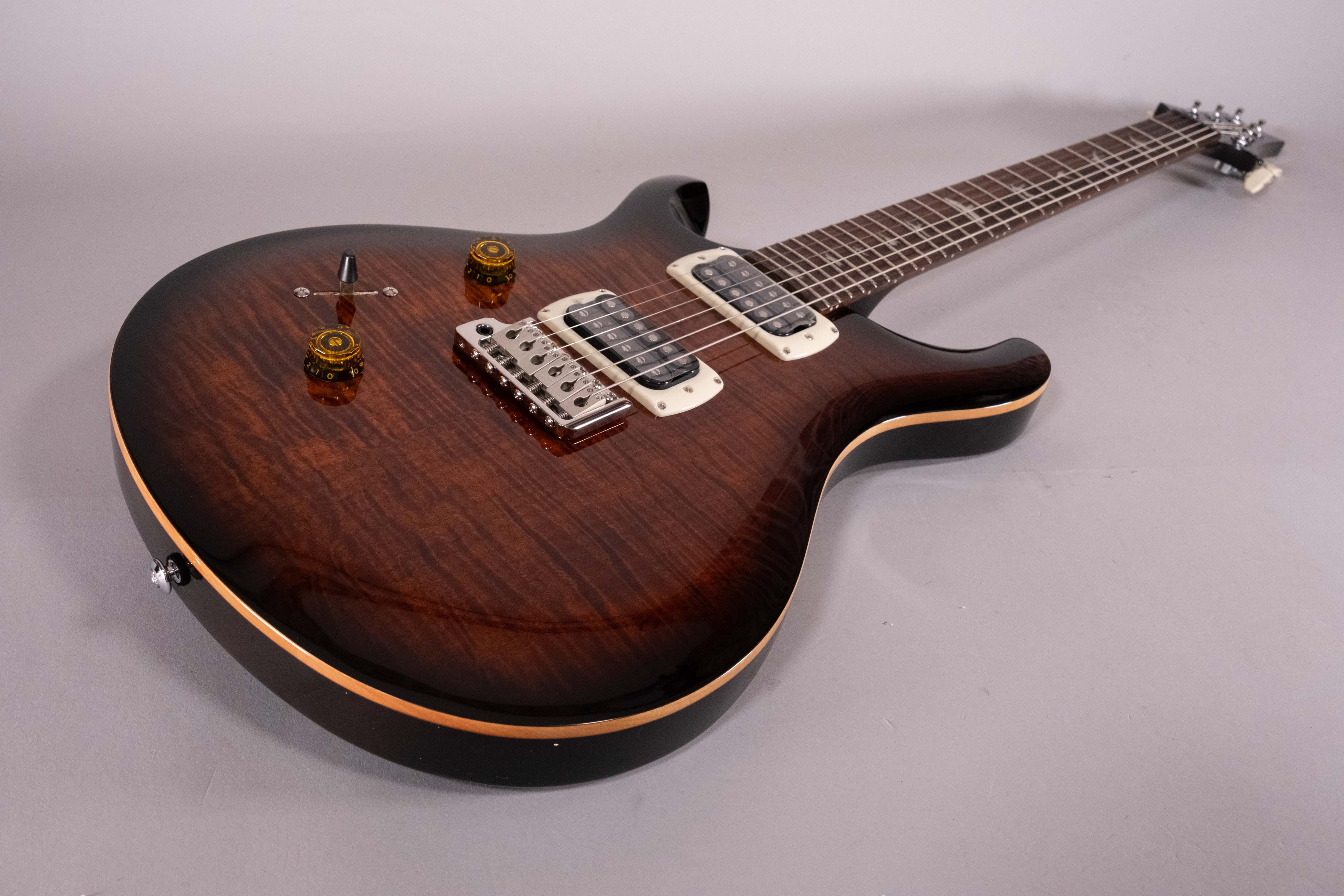 Prs SE Custom 24 'Lefty' Black Gold Sunburst