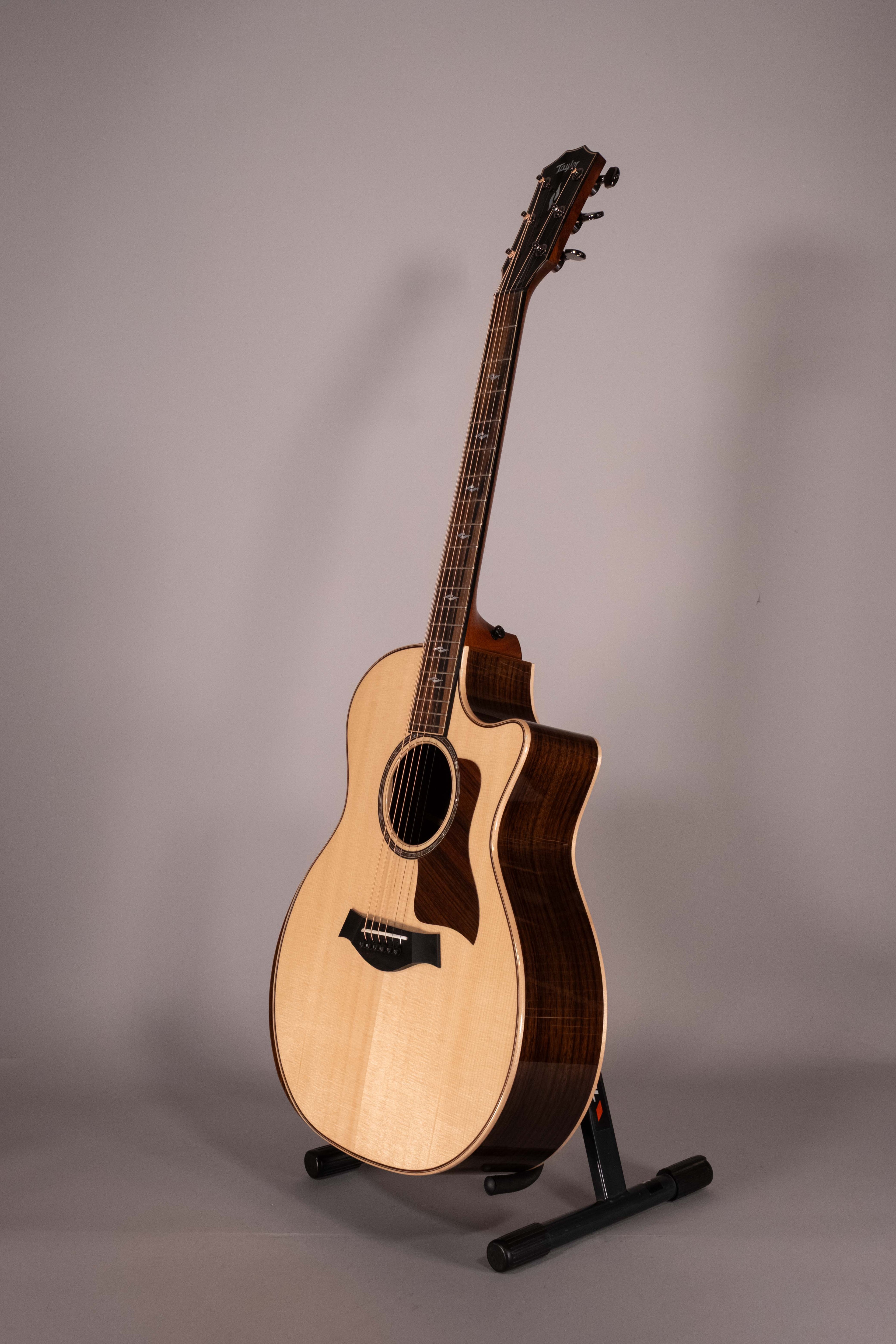 Taylor 814Ce Armrest V-Class