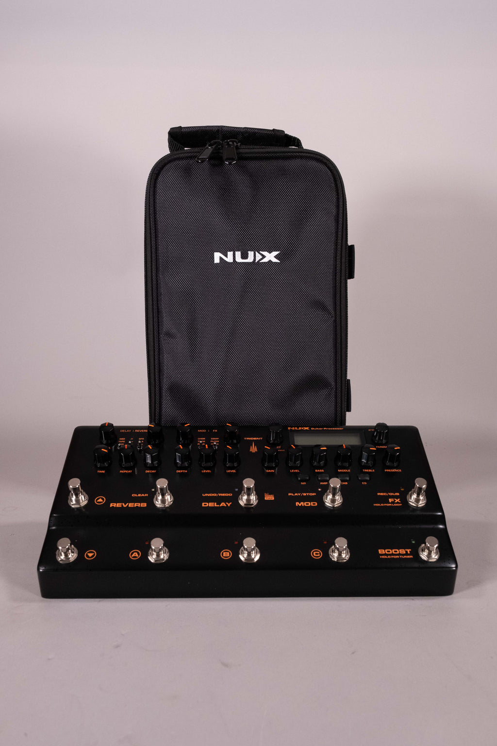 NUX TRIDENT CON BORSA USATA