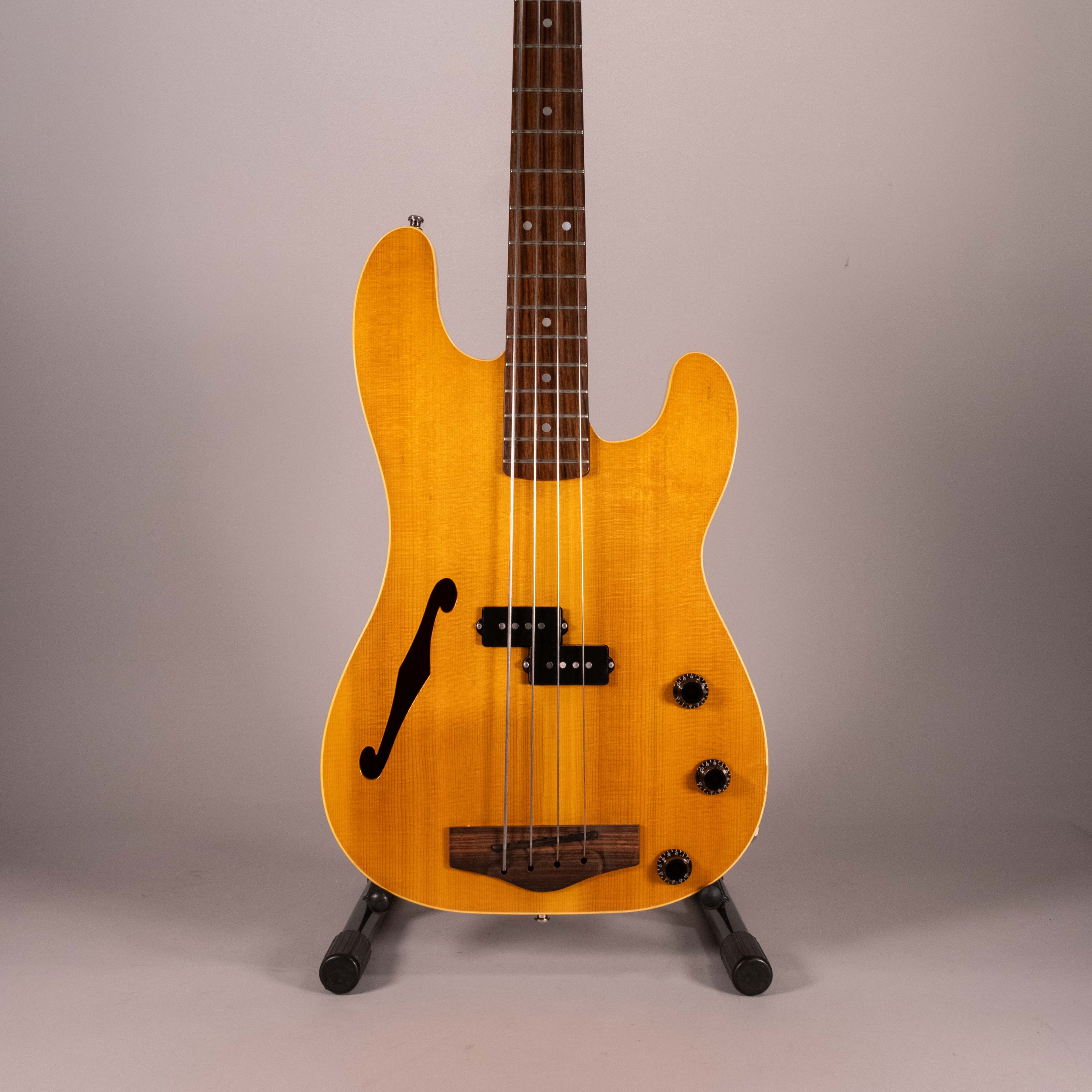 FENDER P-BASS SEMI HOLLOW PBAC-950 USATO