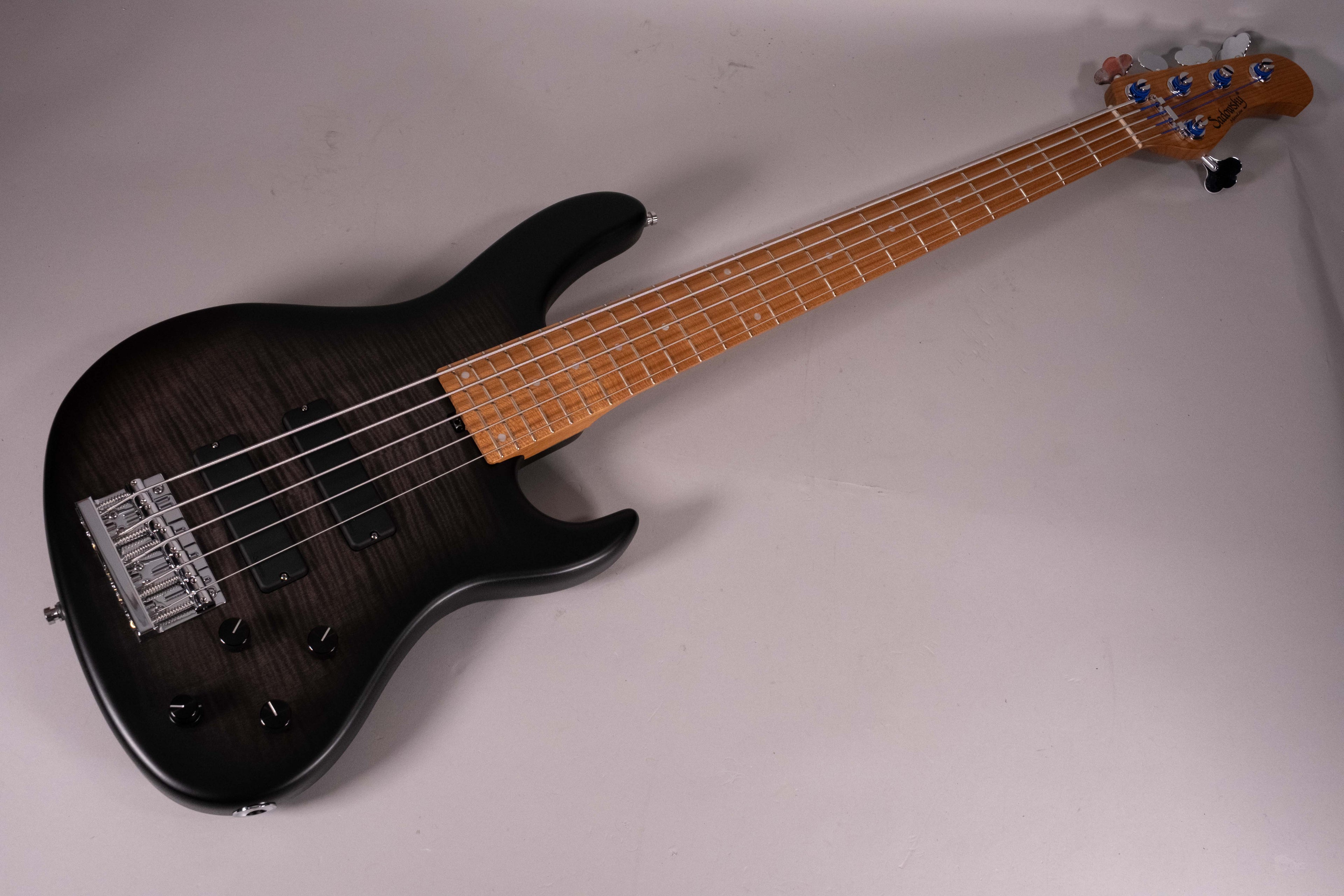 Sadowsky MetroLine Modern Bass 5 24 Deluxe Blackburst Satin
