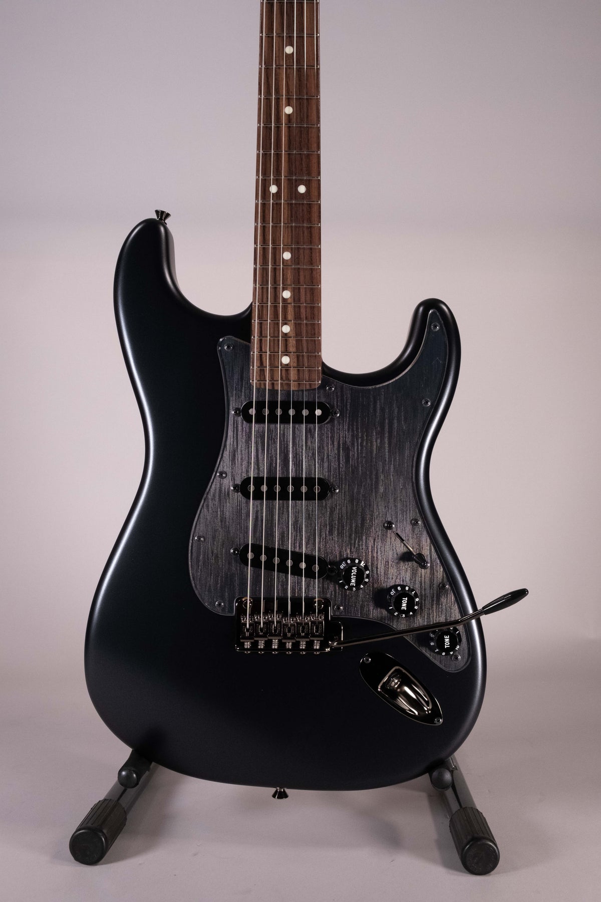 Fender Made in Japan Hybrid II Stratocaster Satin Metallic Matte Phantom Black