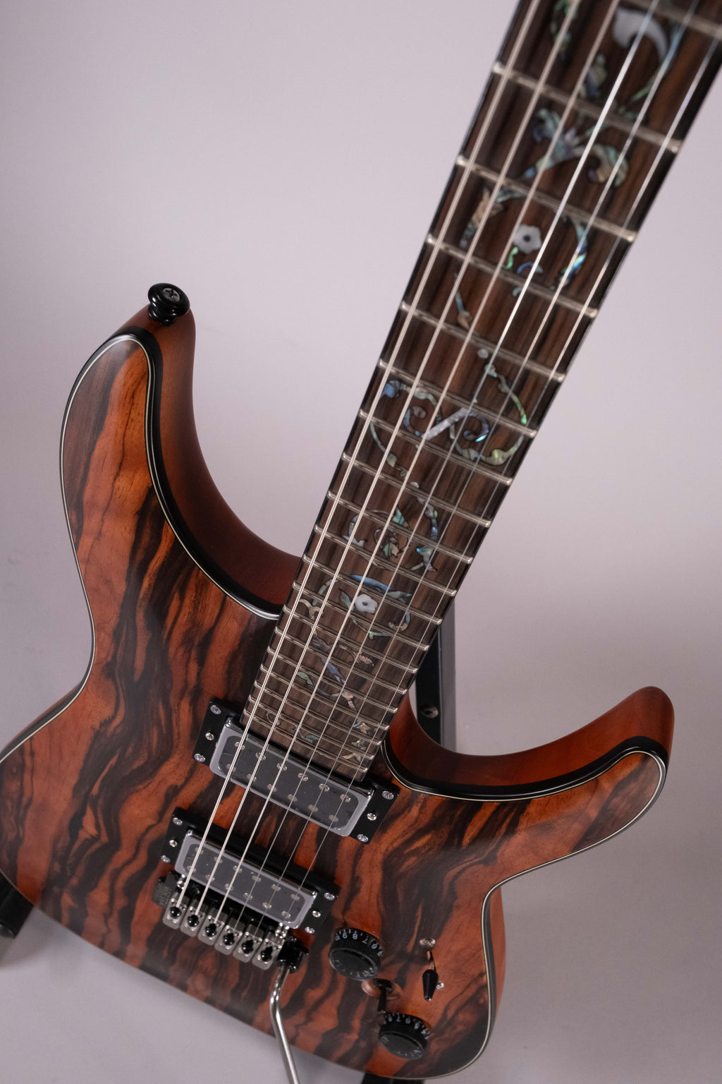 Schecter C-1 EXOTIC EBONY-NS