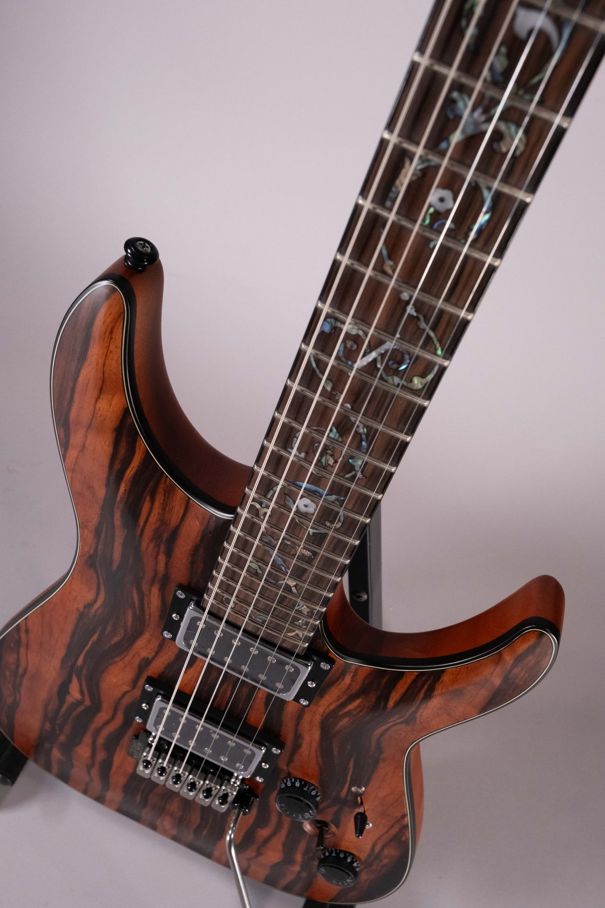 Schecter C-1 EXOTIC EBONY-NS