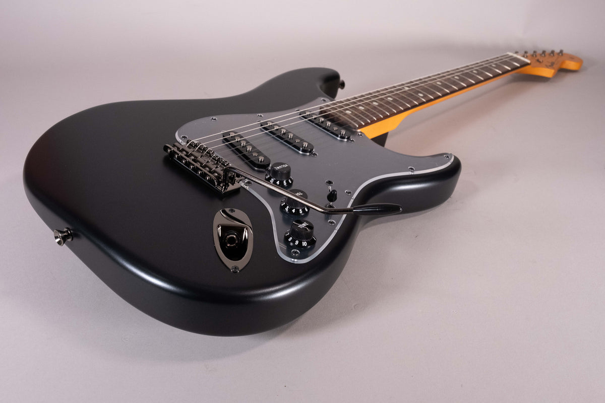 Fender Made in Japan Hybrid II Stratocaster Satin Metallic Matte Phantom Black