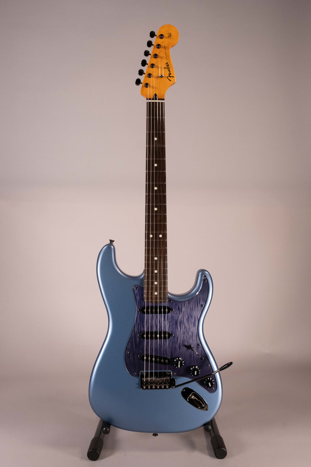 Fender Made in Japan Hybrid II Stratocaster Satin Metallic Matte Aero Blue